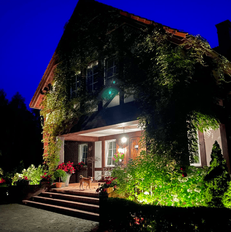 Tak mieszka Kuba Badach i Ola Kwaśniewska. To nie jest typowa willa gwiazd