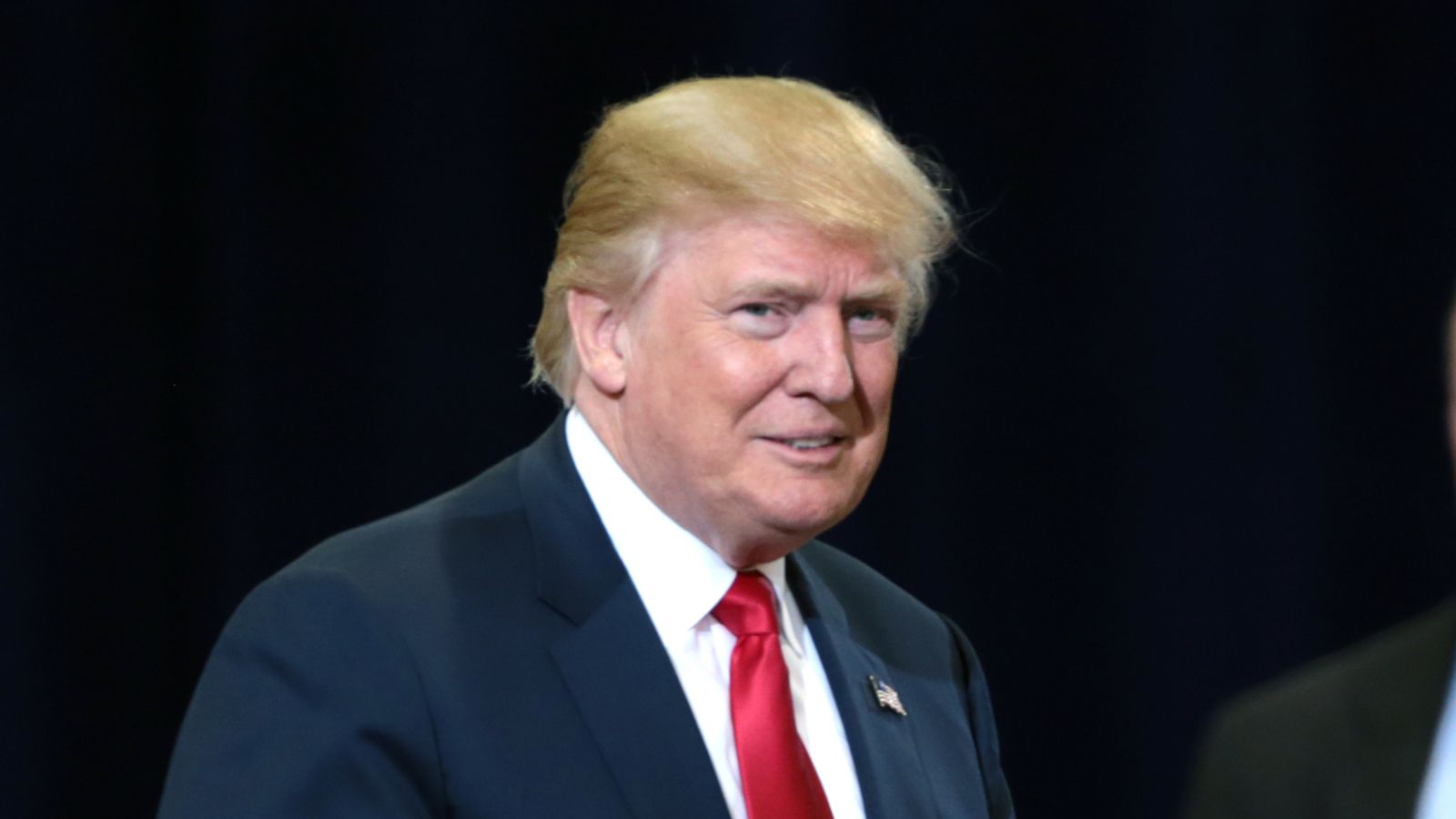 Świat wstrzymał oddech. Ta decyzja Trumpa może wstrząsnąć globalną gospodarką