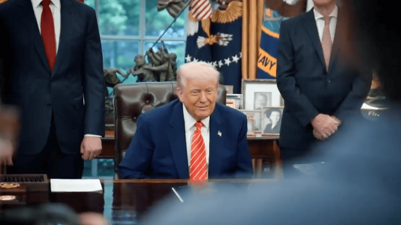 Nie tylko list. Ten upominek dostał Trump od Zełenskiego