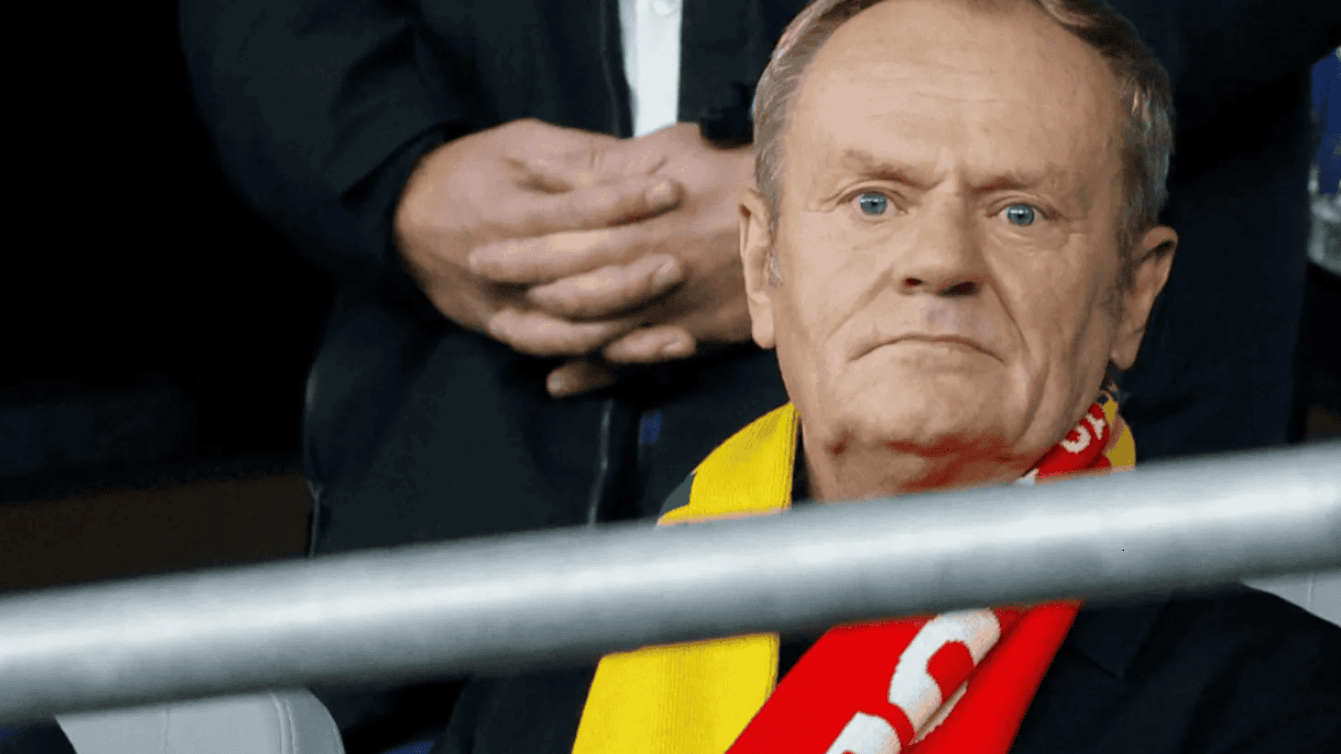 Kibice bezwstydnie obrażali Tuska. Ktoś tu może słono za to zapłacić