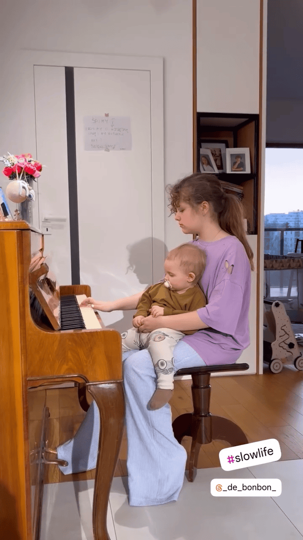 Hakiel pokazał twarz 12-letniej córki. Helena to wykapana Kasia Cichopek. Tak zajmuje się małym braciszkiem