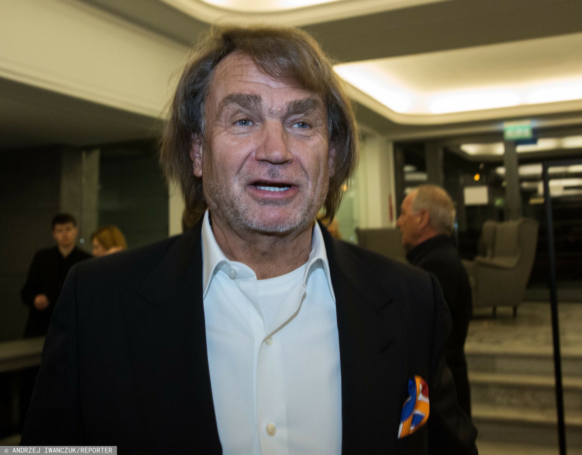 Wiemy, jak wygląda grób Jana Kulczyka. Uwagę przyciąga ten jeden szczegół