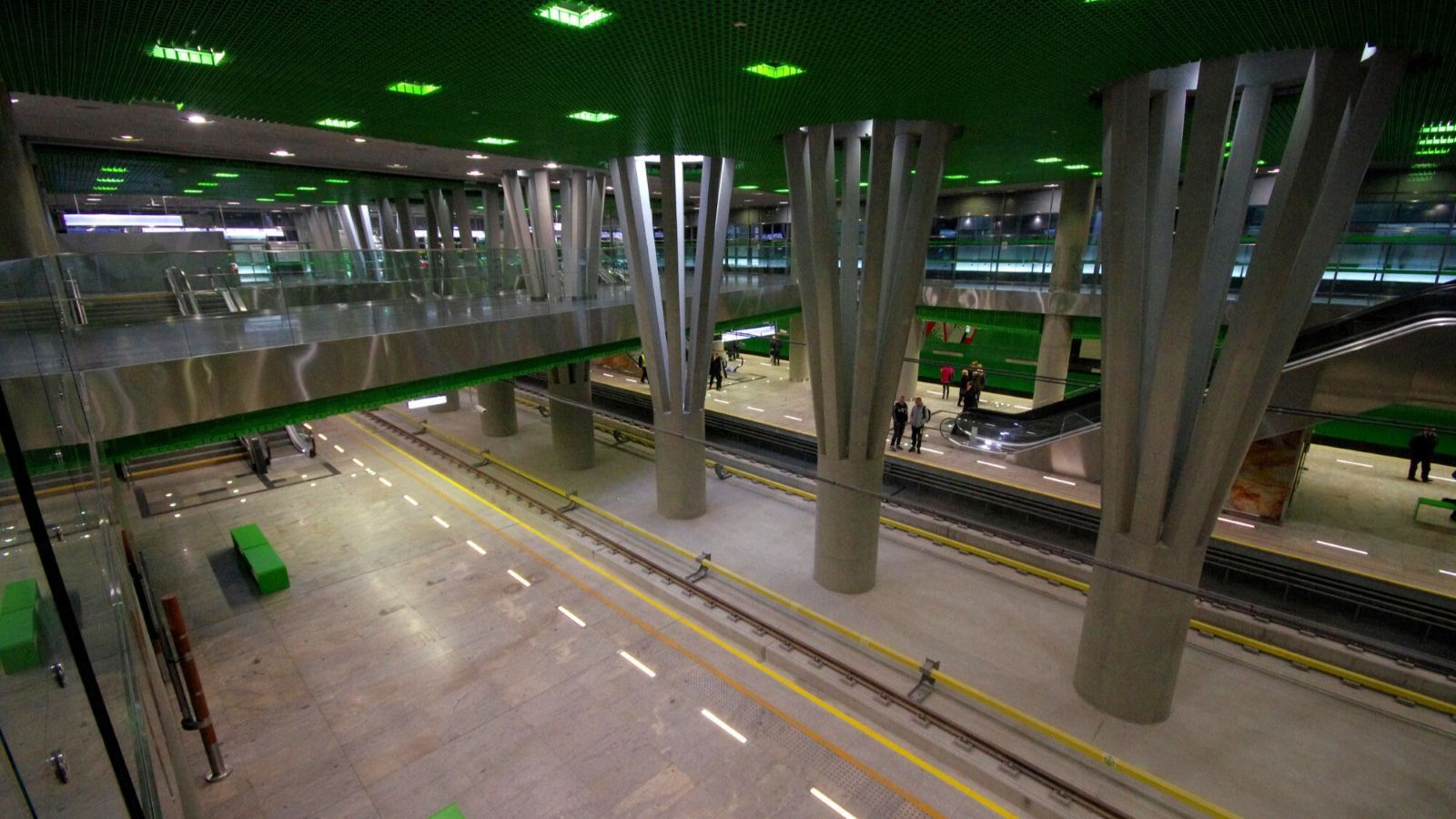 Peron widmo pod Stadionem Narodowym. To symbol porażki?