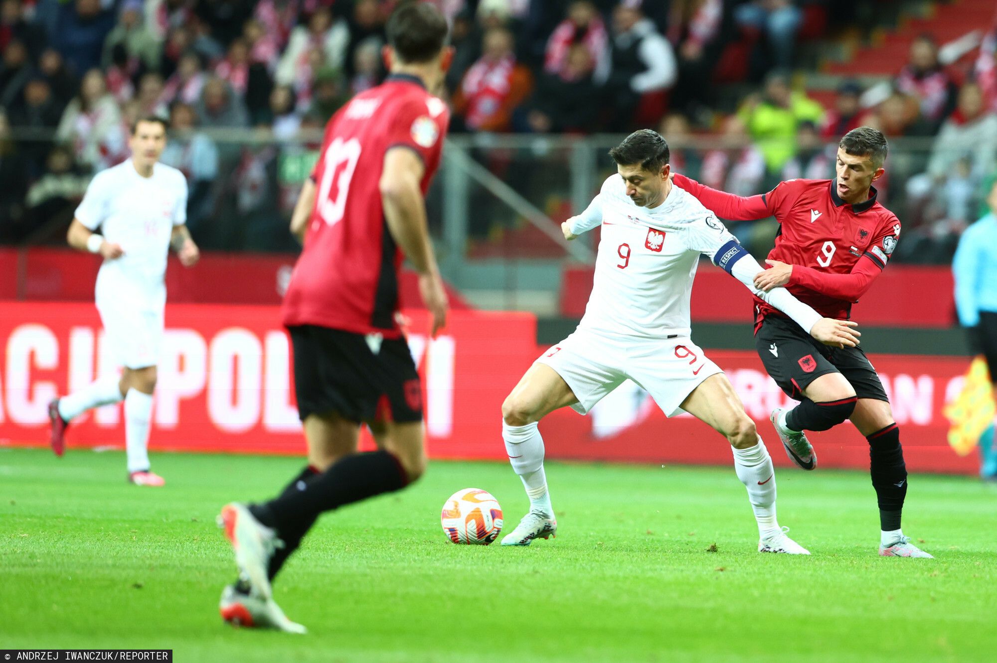 Robert Lewandowski przerwał milczenie po meczu z Albanią. Zdradził, co działo się w szatni