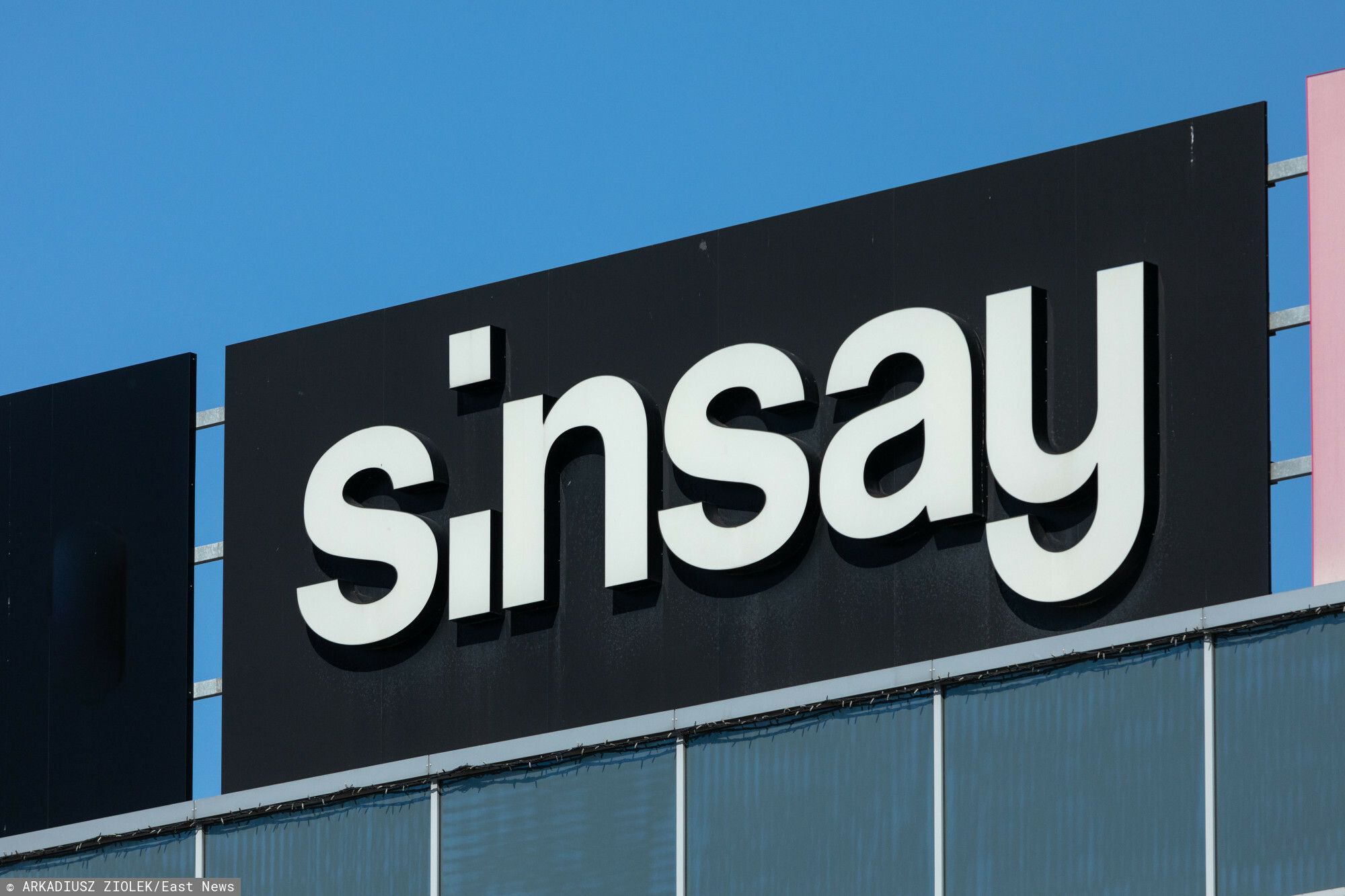 Teraz Polacy kupują to na potęgę. Znana sieciówka ostrzega. "Jak najszybciej zwróć do sklepu"