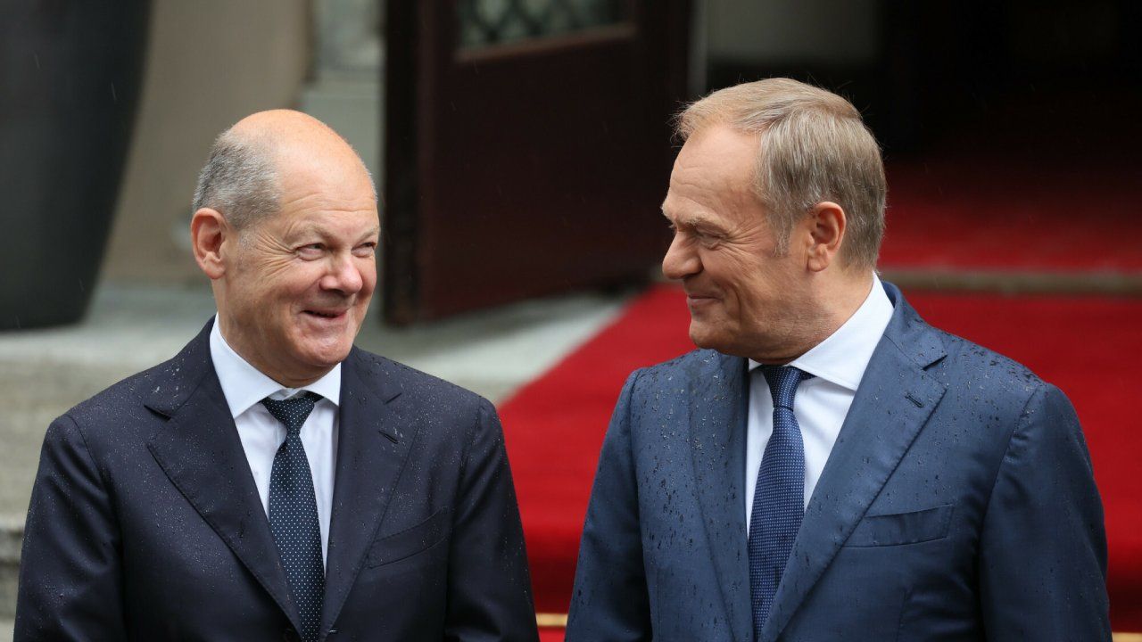 olaf scholz, donald tusk