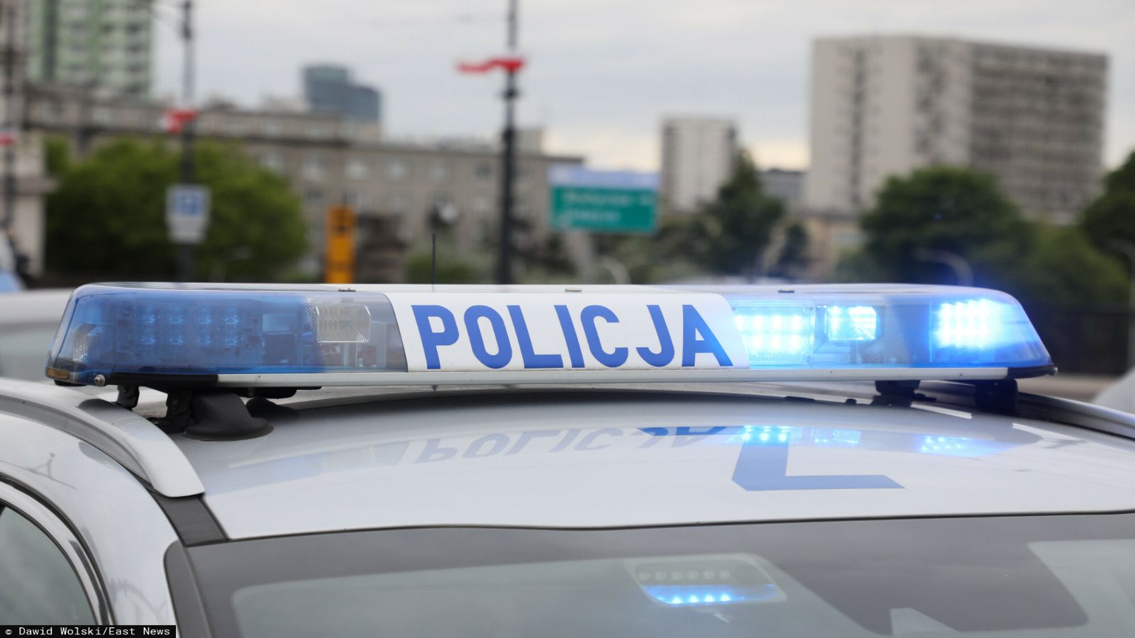 Warszawa. Policja siłą weszła do mieszkania. W środku znaleziono martwe niemowlę