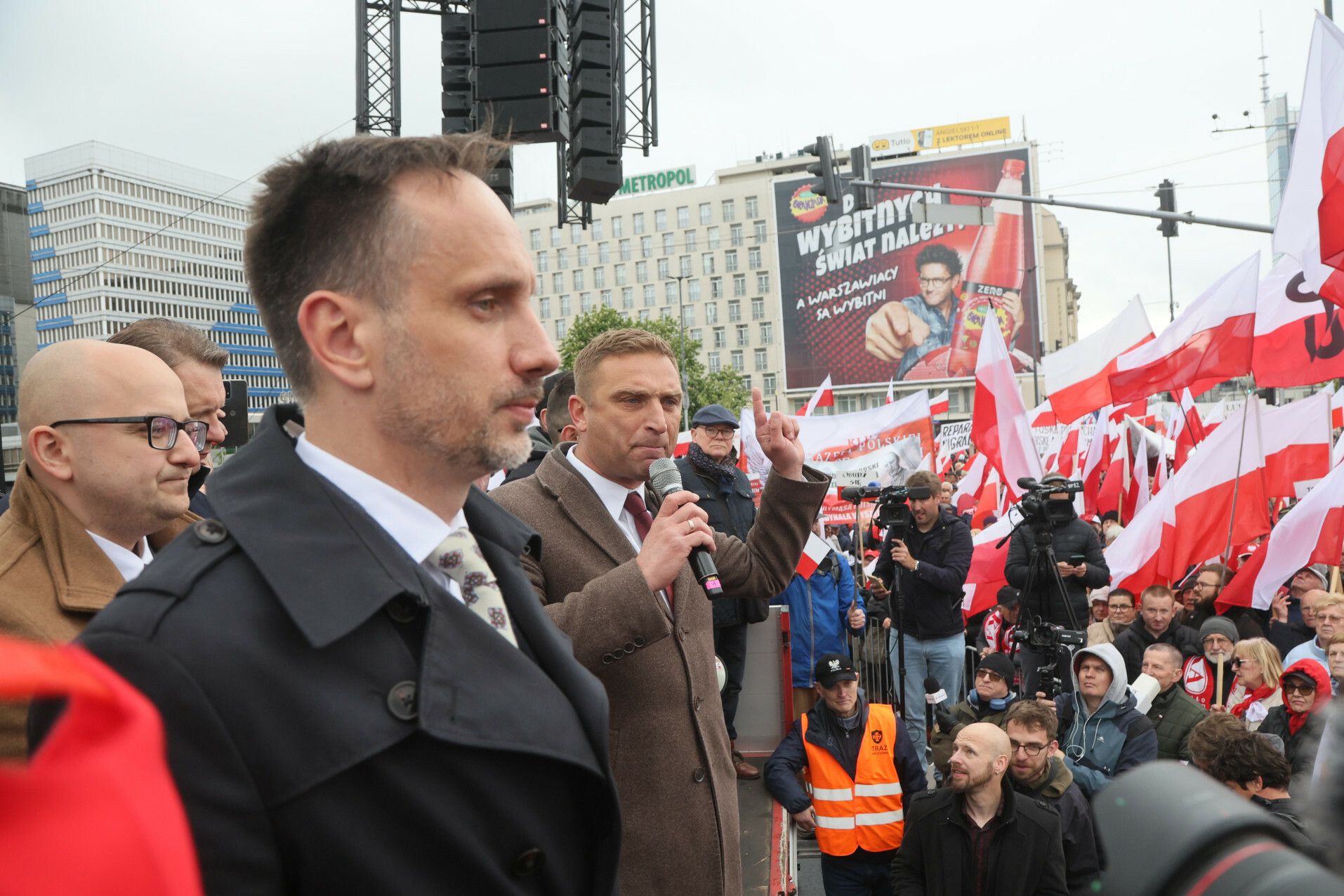 EN_01652661_0014.jpg