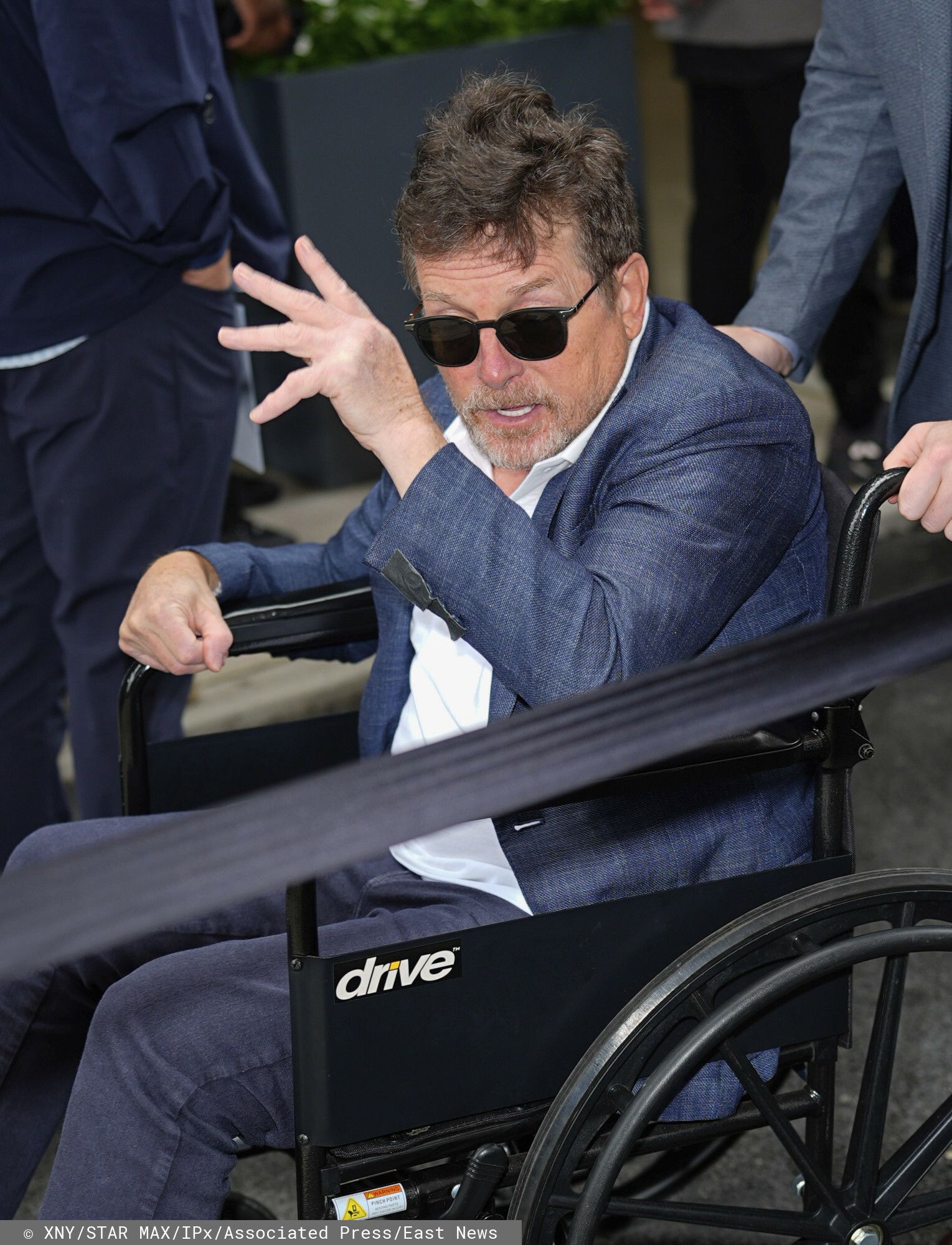 Uśmiercili walczącego z chorobą aktora. Okropna wpadka znanej stacji