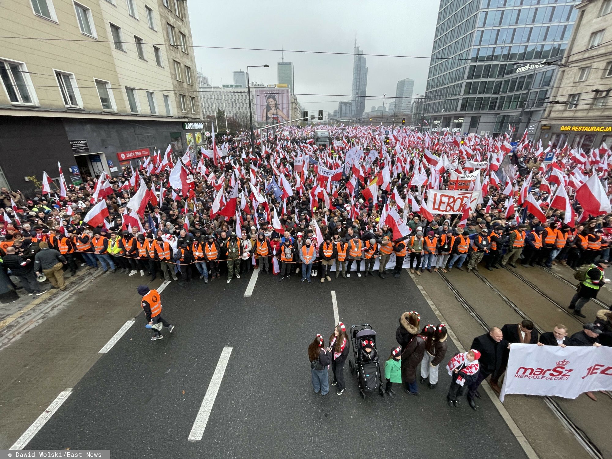 Brudne kulisy incydentu reportera TV Republika na Marszu Niepodległości. Wpadka to początek problemów
