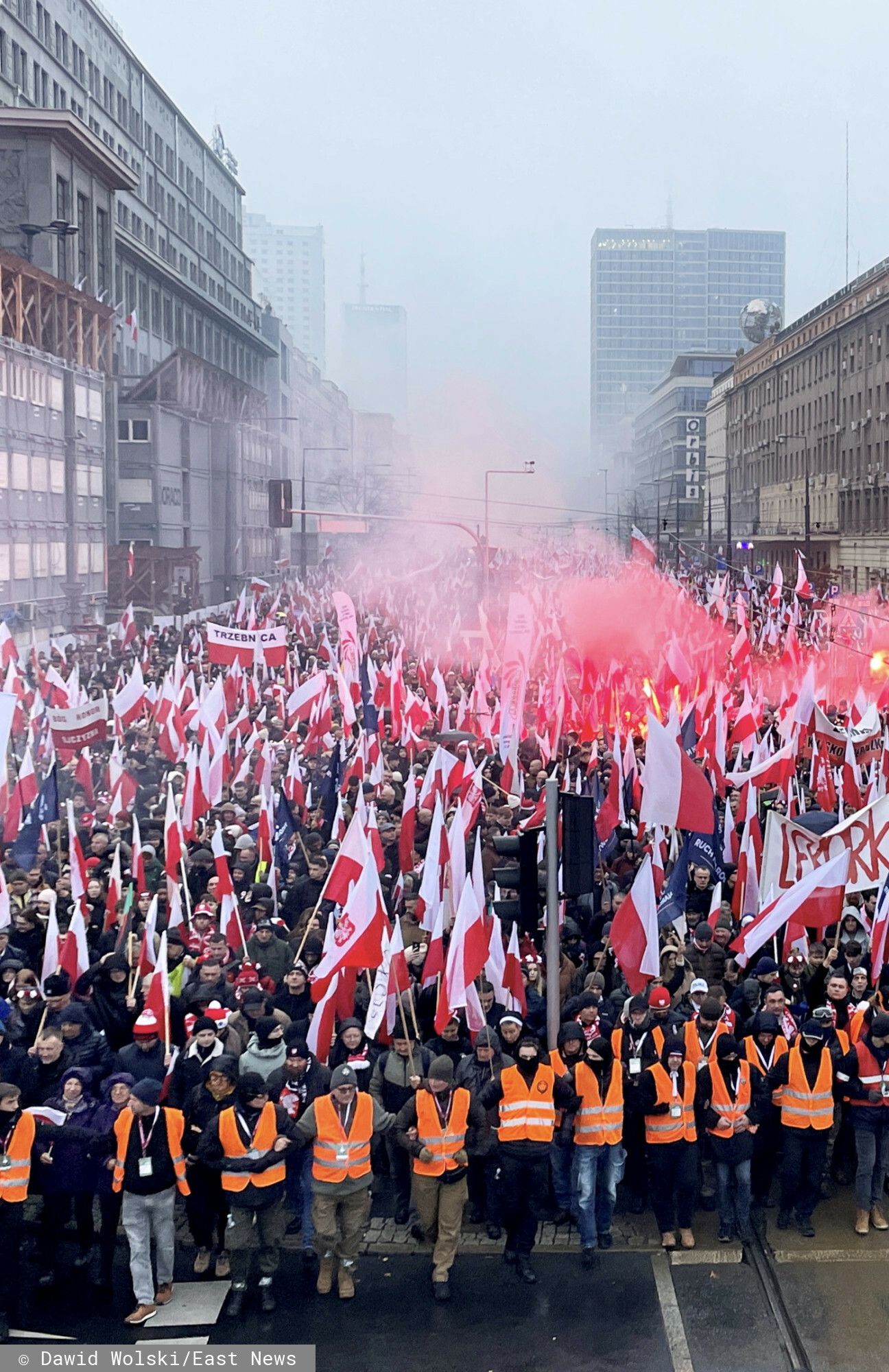 Nagrania z Marszu Niepodległości zalewają sieć. W oczy rzuca się jedno