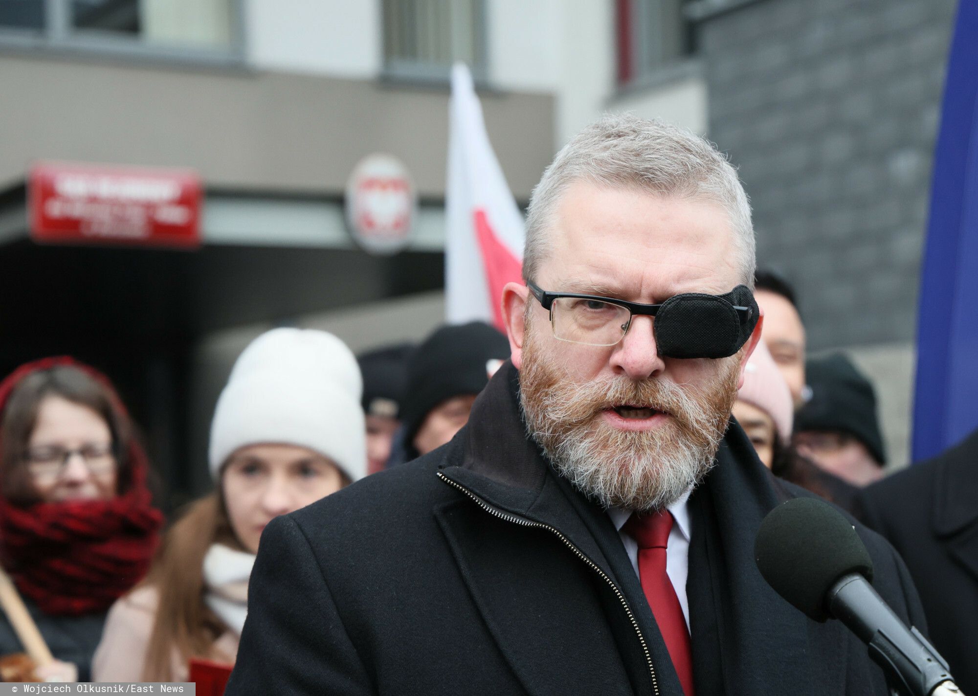Niespodziewany wstrząs w najnowszym sondażu partyjnym. Takiej sytuacji już dawno nie było