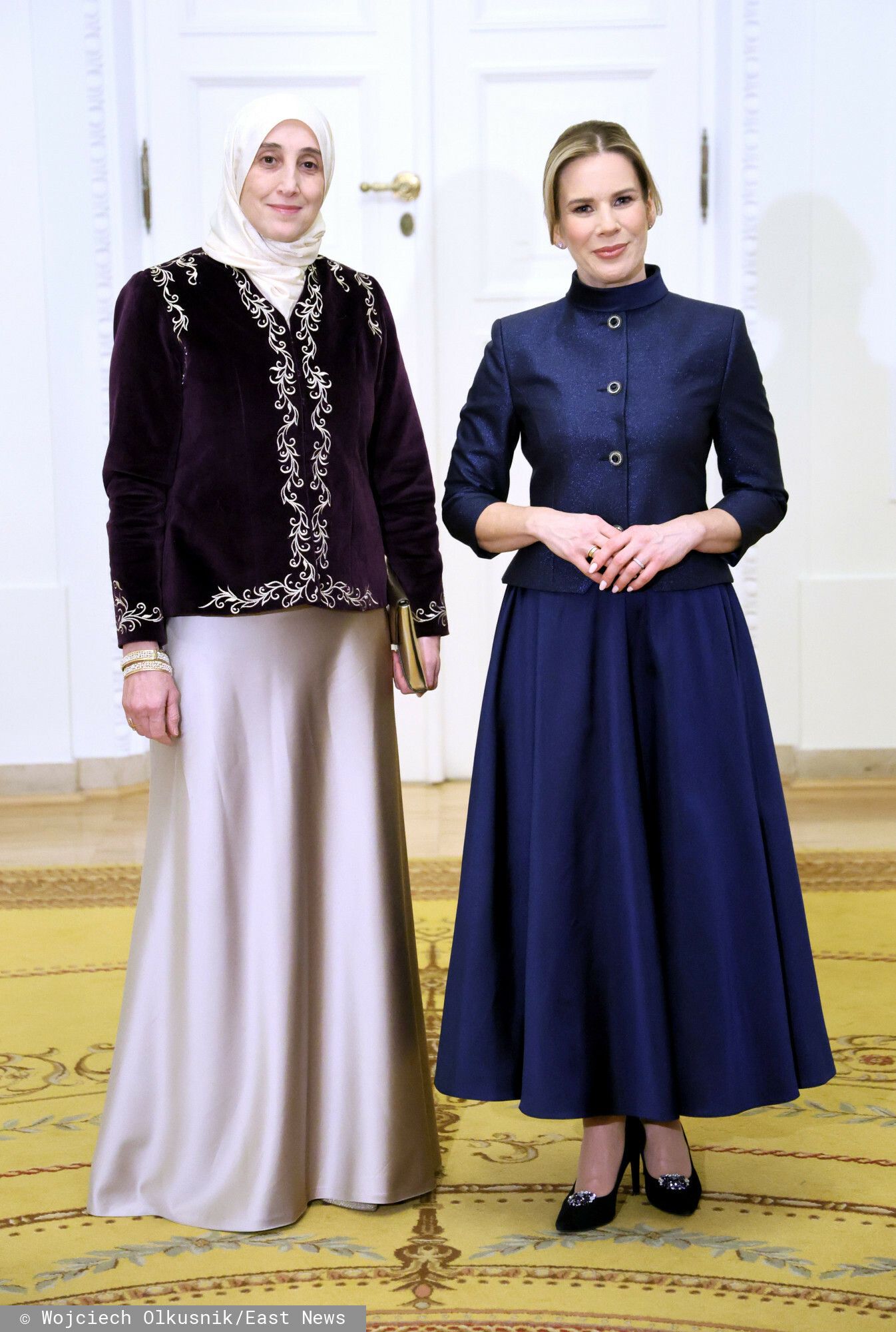 Marta Nawrocka spotkała się z korpusem dyplomatycznym. Świąteczną stylizację komentuje ekspertka