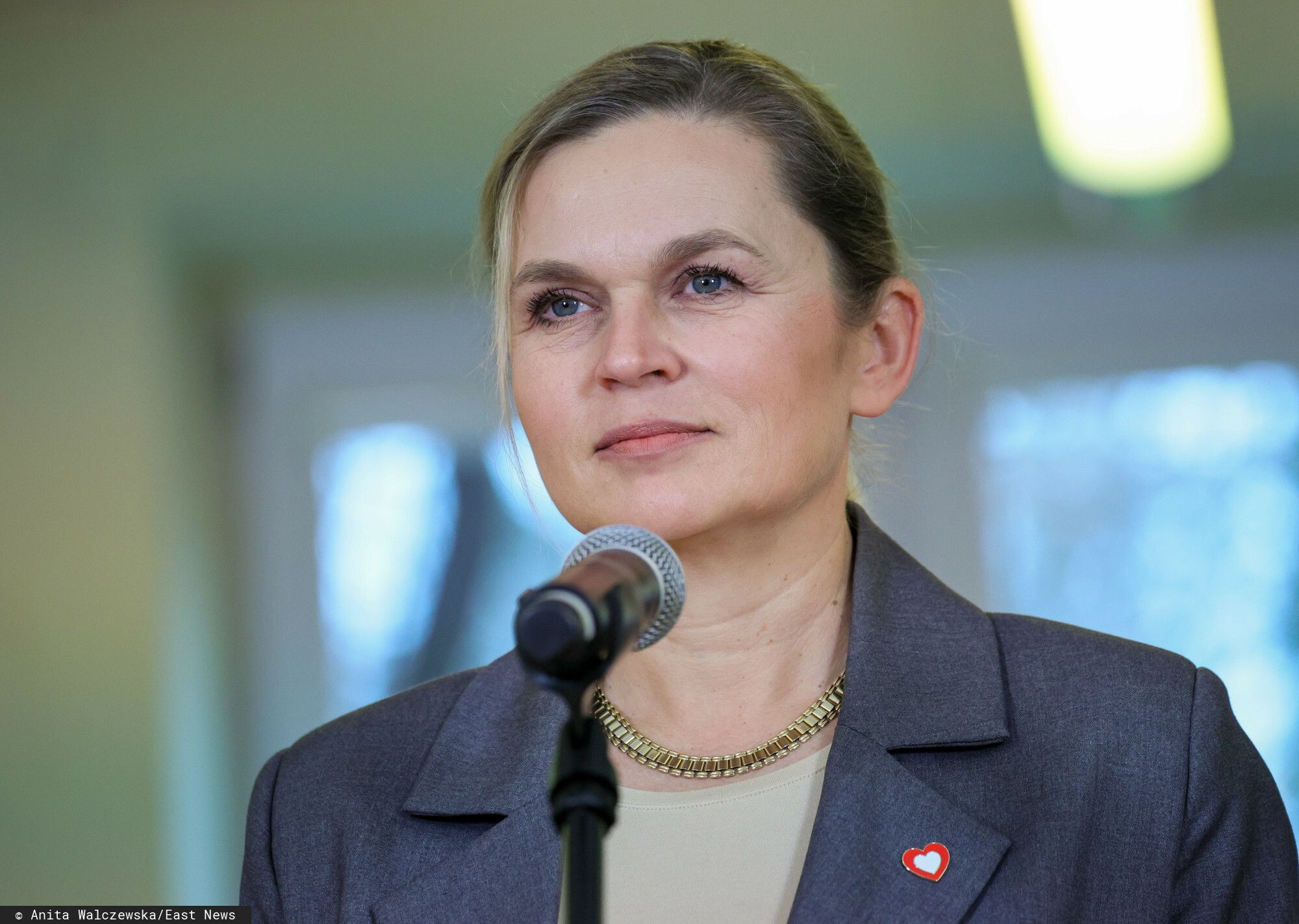 Nowe informacje o zakazie telefonów w szkołach. Przepisy od 1 września 2026 roku