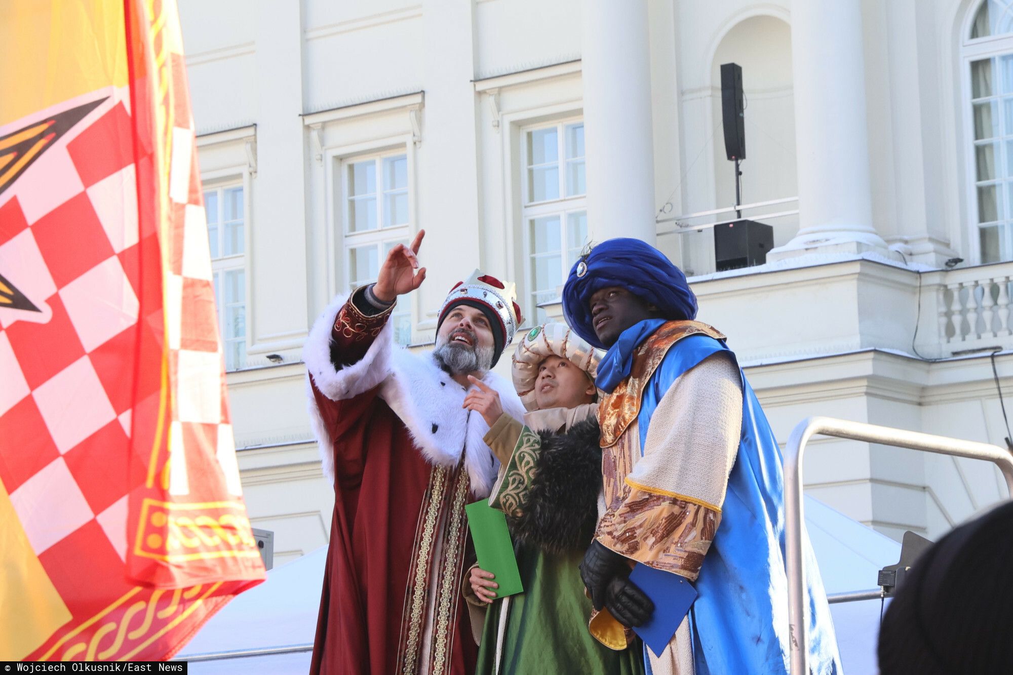 18. Orszak Trzech Króli. Tłumy wyszły na ulice Warszawy. Pojawił się też Nawrocki z żoną