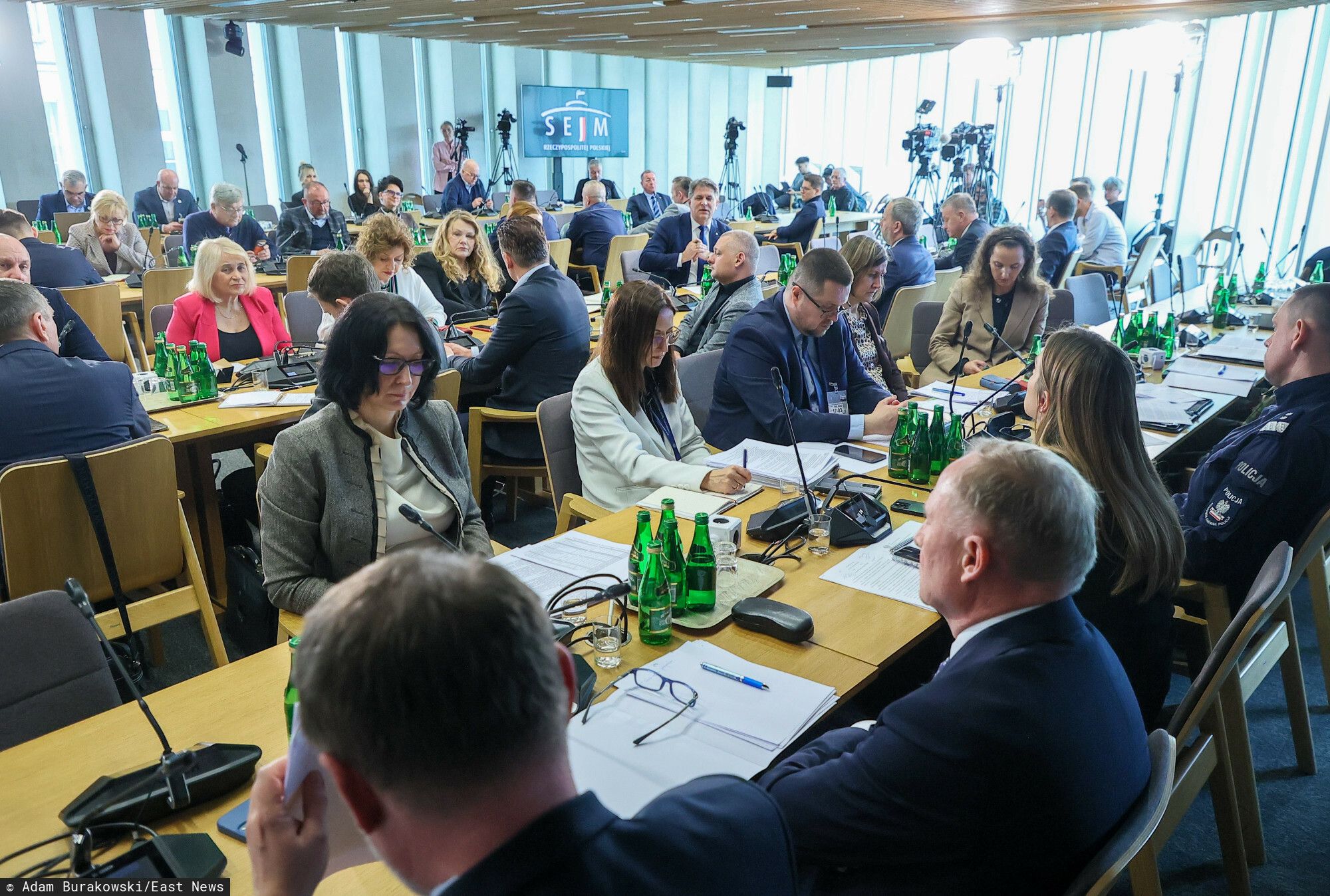 Mamy 5 dni od weta, a na komisji znów o "zdradzie narodowej". Nie do wiary, jak zachowali się posłowie PiS
