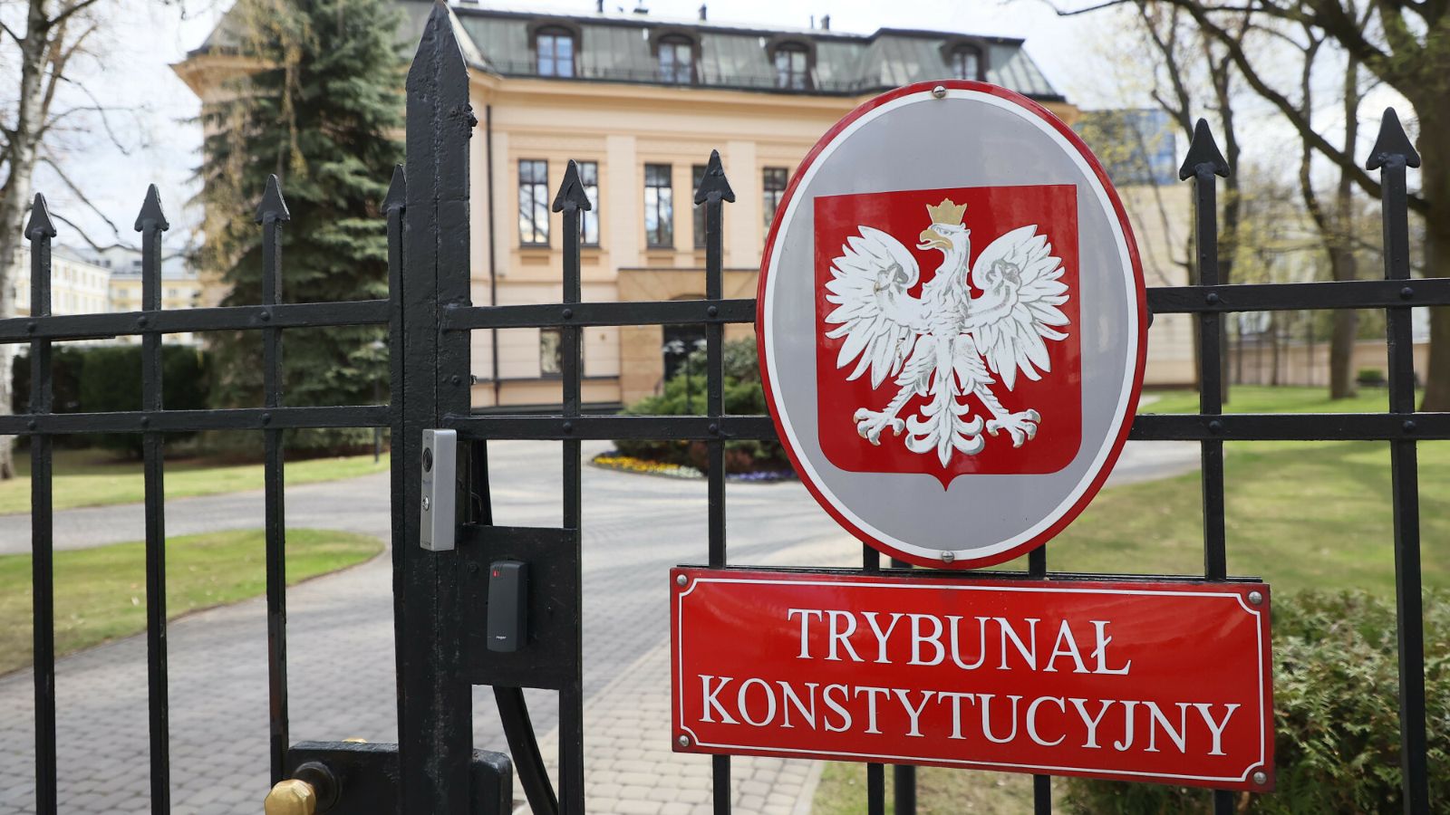 Trybunał Konstytucyjny odnosi się do wniosku KRS. Zapadła decyzja