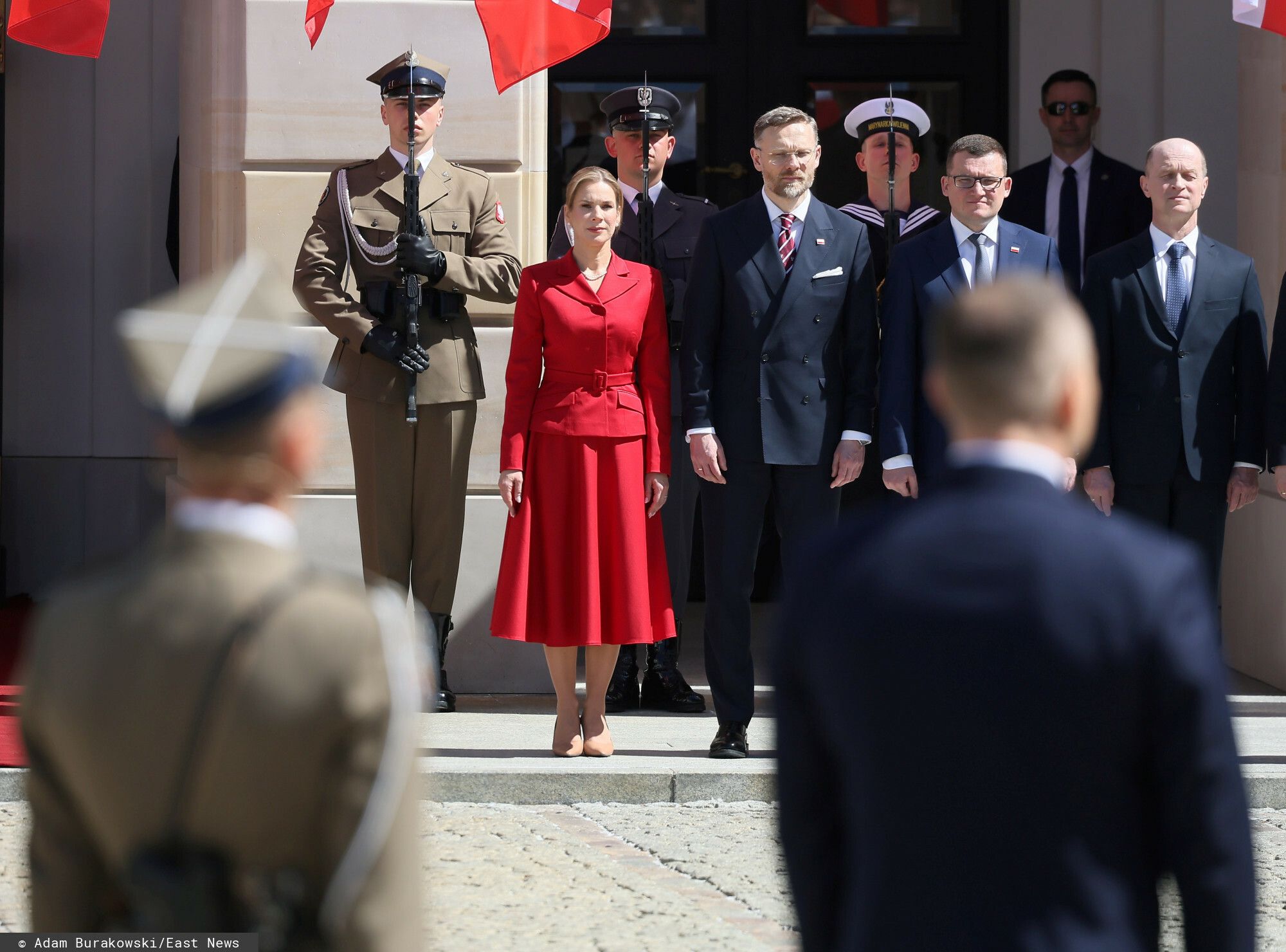 Marta Nawrocka tak zaprezentowała się "Dniu Flagi". Ekspertka ją wypunktowała