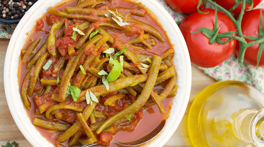 Fasolka szparagowa w sosie pomidorowym