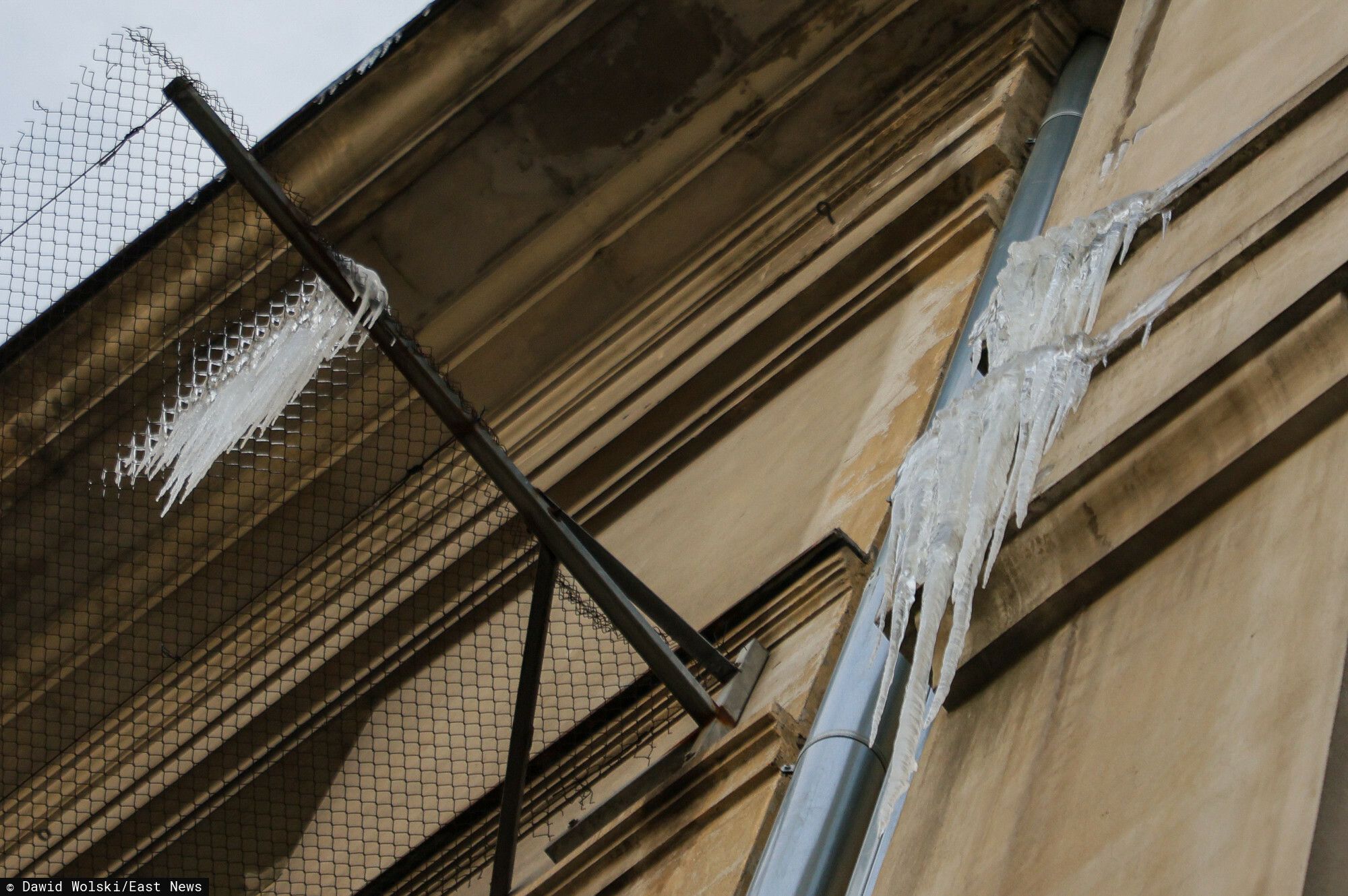 Nie tylko nieodśnieżony dach. Za to zimą grożą surowe kary, a nawet więzienie