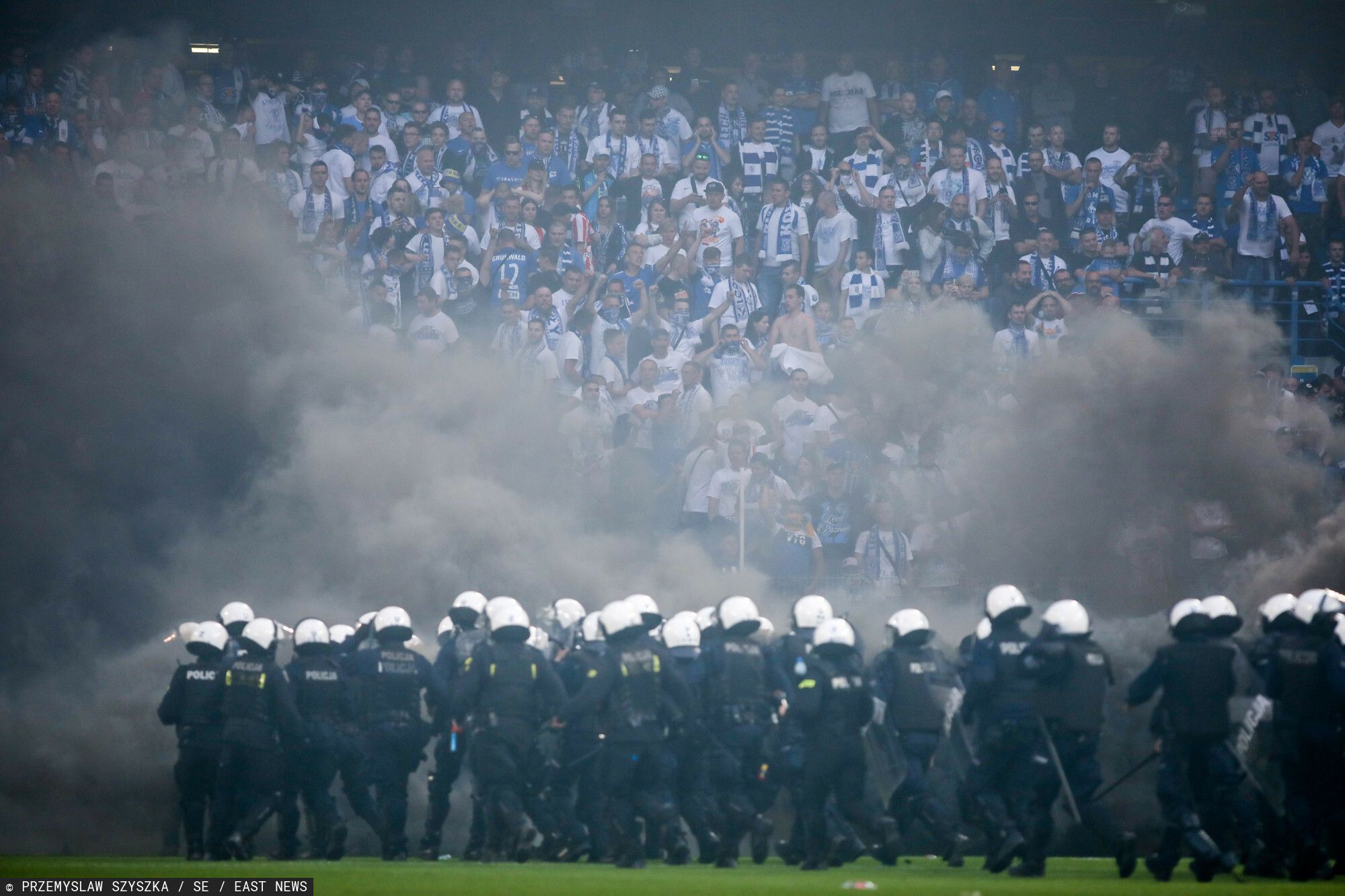 Setki tysięcy złotych strat przez jeden wieczór. Tak wygląda stadion Widzewa po wizycie gości z Poznania