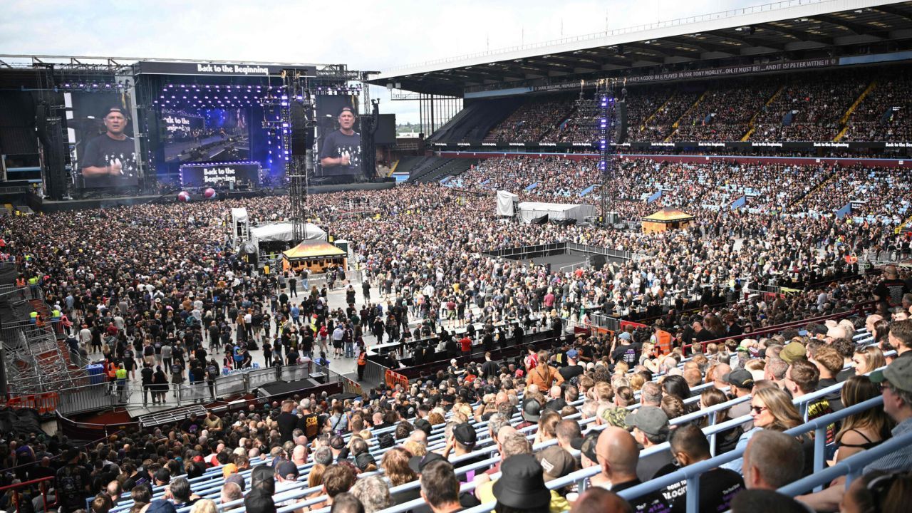 Back to The Beginning concert Fot. ANDY BUCHANAN/AFP/East News.jpg