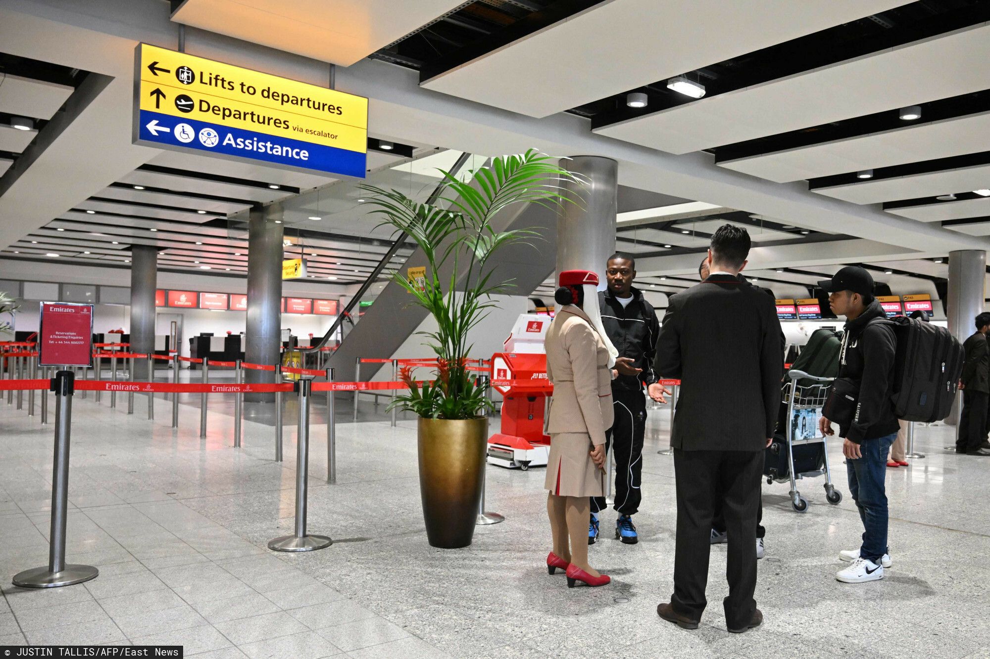 Tysiące Polaków chcą wydostać się z Dubaju. Koszty zwalają z nóg