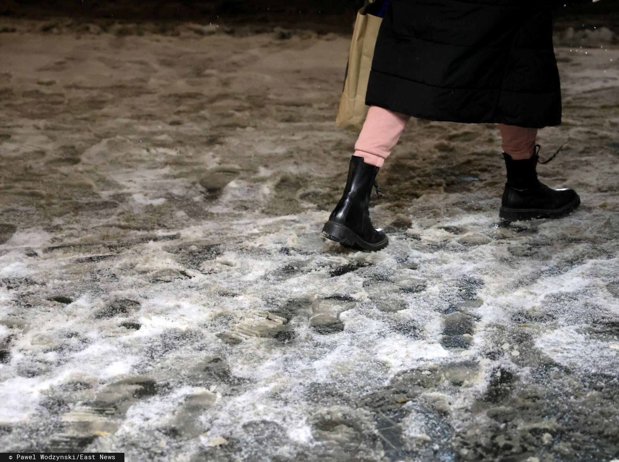 Placówki zamknięte przez mróz. W tych szkołach w poniedziałek i wtorek nie będzie lekcji