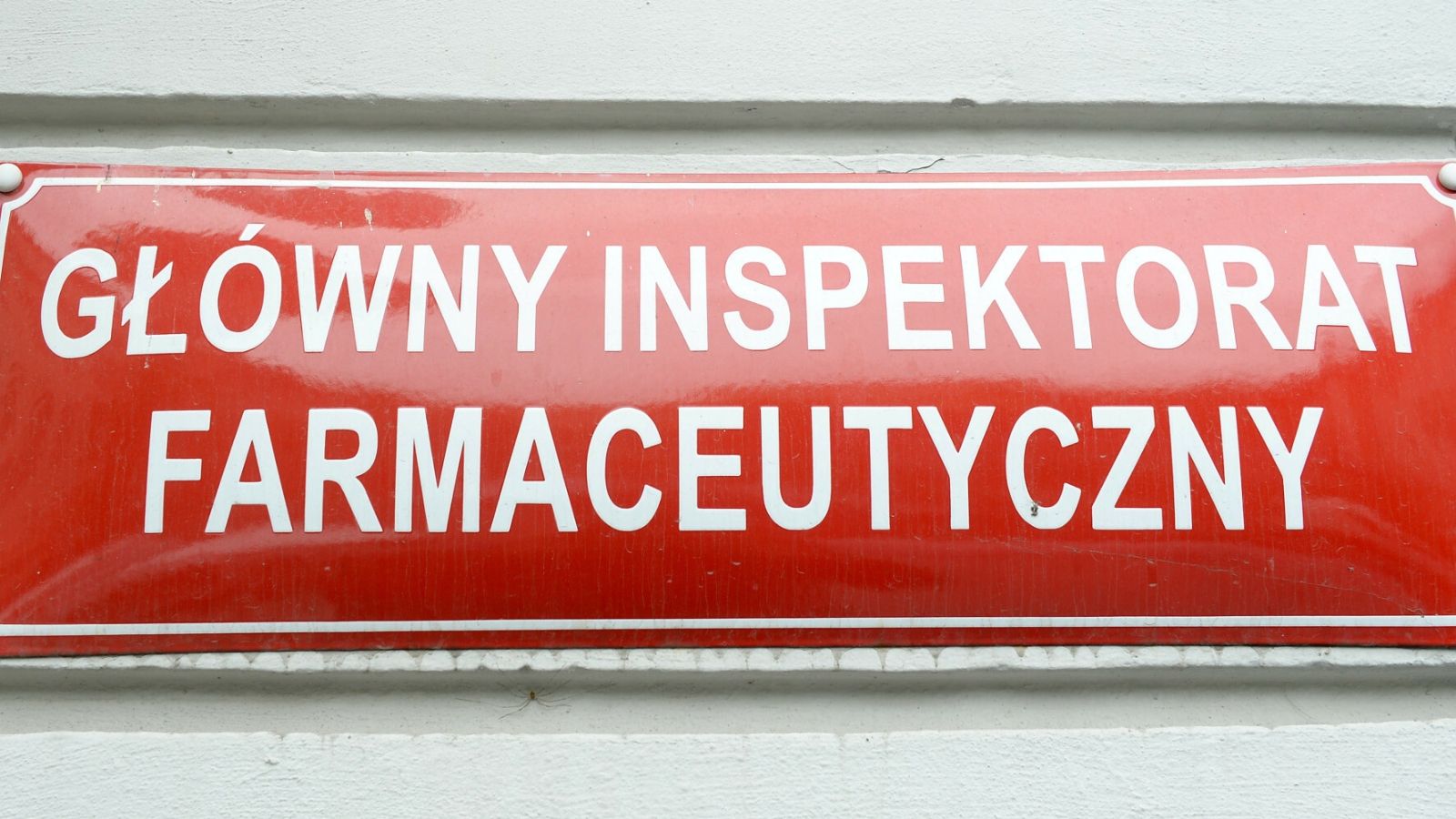 GIF wycofuje popularny lek przeciwbólowy. Lepiej sprawdź w apteczce