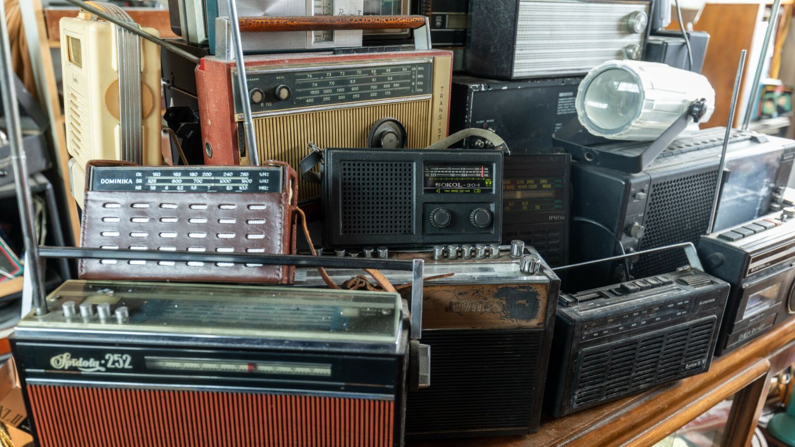 W PRL-u były w każdym polskim domu od Tatr po Bałtyk. Za te stare sprzęty płacą dziś fortunę