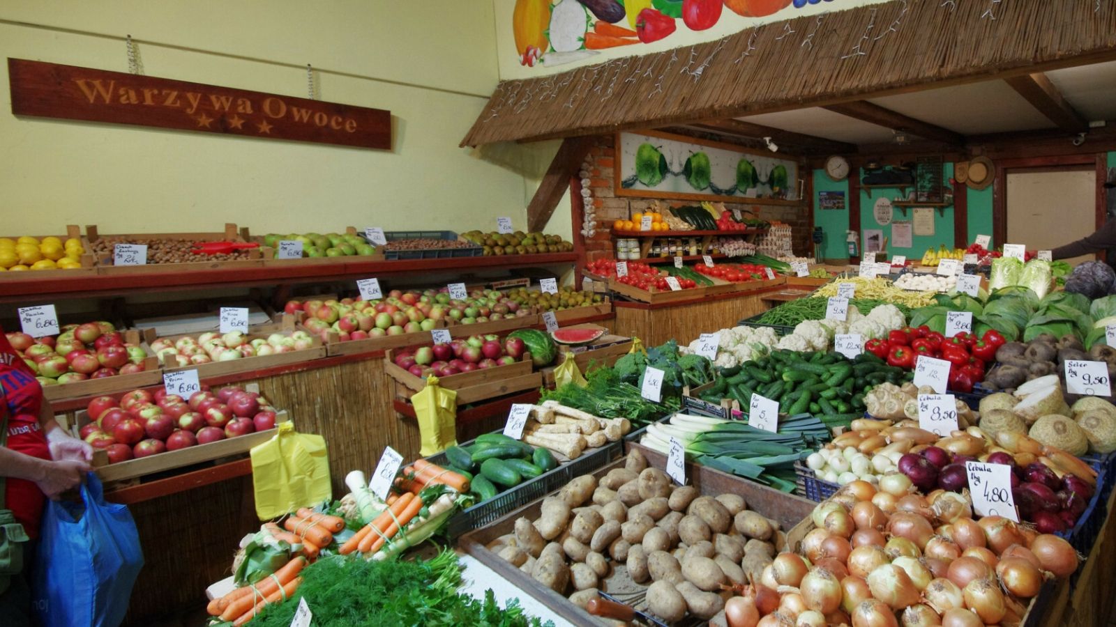 Tych owoców na targach "ze świecą szukać". Jakość pozostawia wiele do życzenia