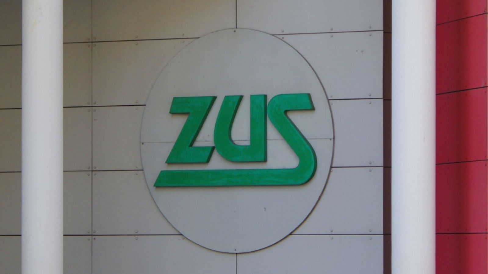 660 mln zł "uwięzione" w ZUS. Wystarczy wniosek, by rodzina odzyskała pieniądze po zmarłym