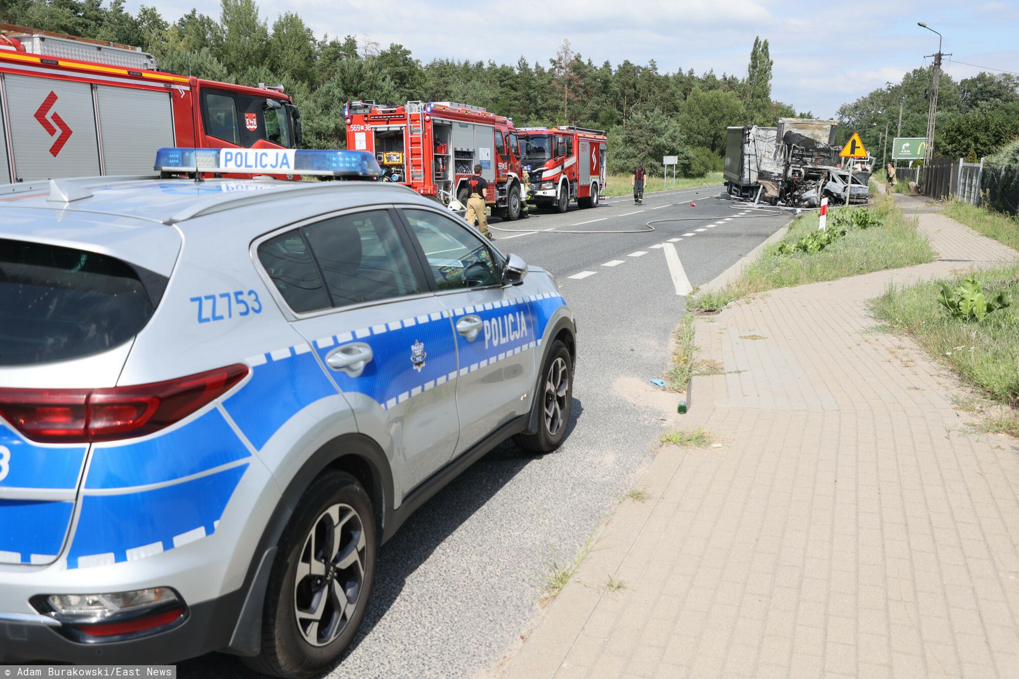 Przekroczysz prędkość, trafisz za kratki. Rząd kręci bat na kierowców, nowe przepisy od 2026 r.