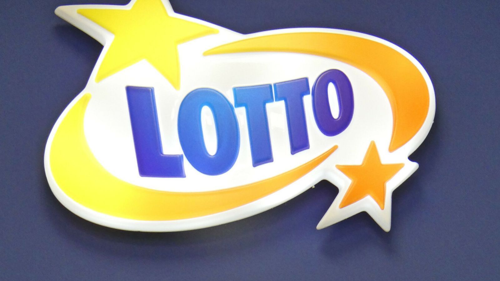 Rozbił bank w Lotto. Polak właśnie został multimilionerem, system sam wybrał mu liczby