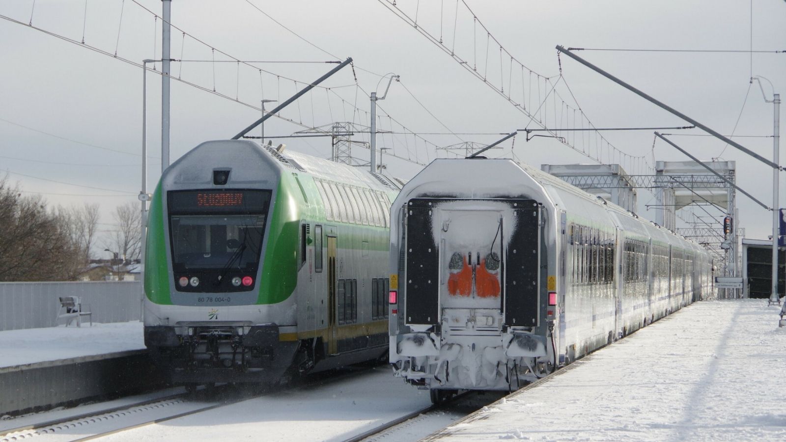 Wielkie utrudnienia w PKP. Wstrzymano część pociągów