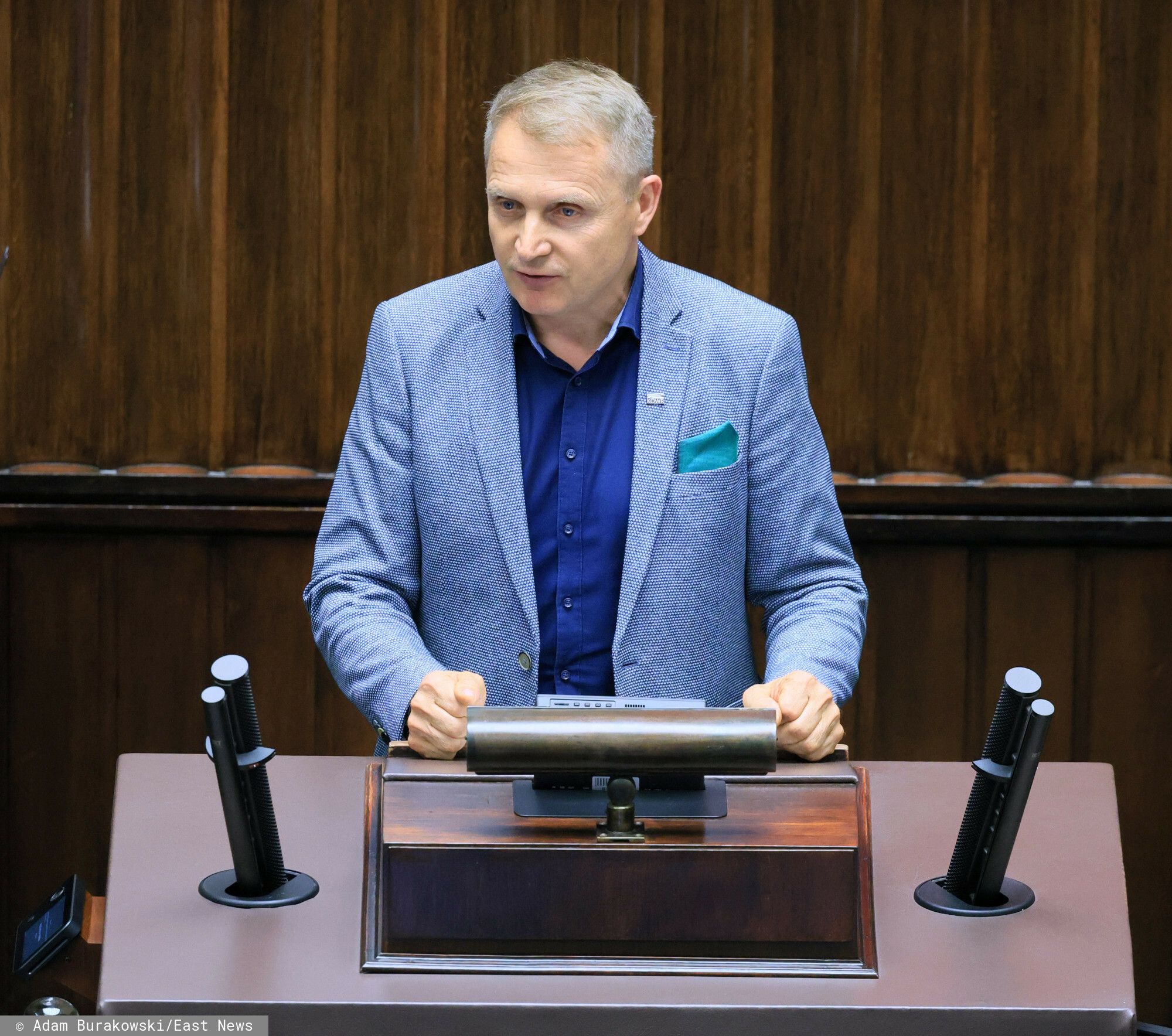 Zarobki Henryka Smolarza. Tyle zarabia szef KOWR, kwoty wyższe niż dla prezydenta