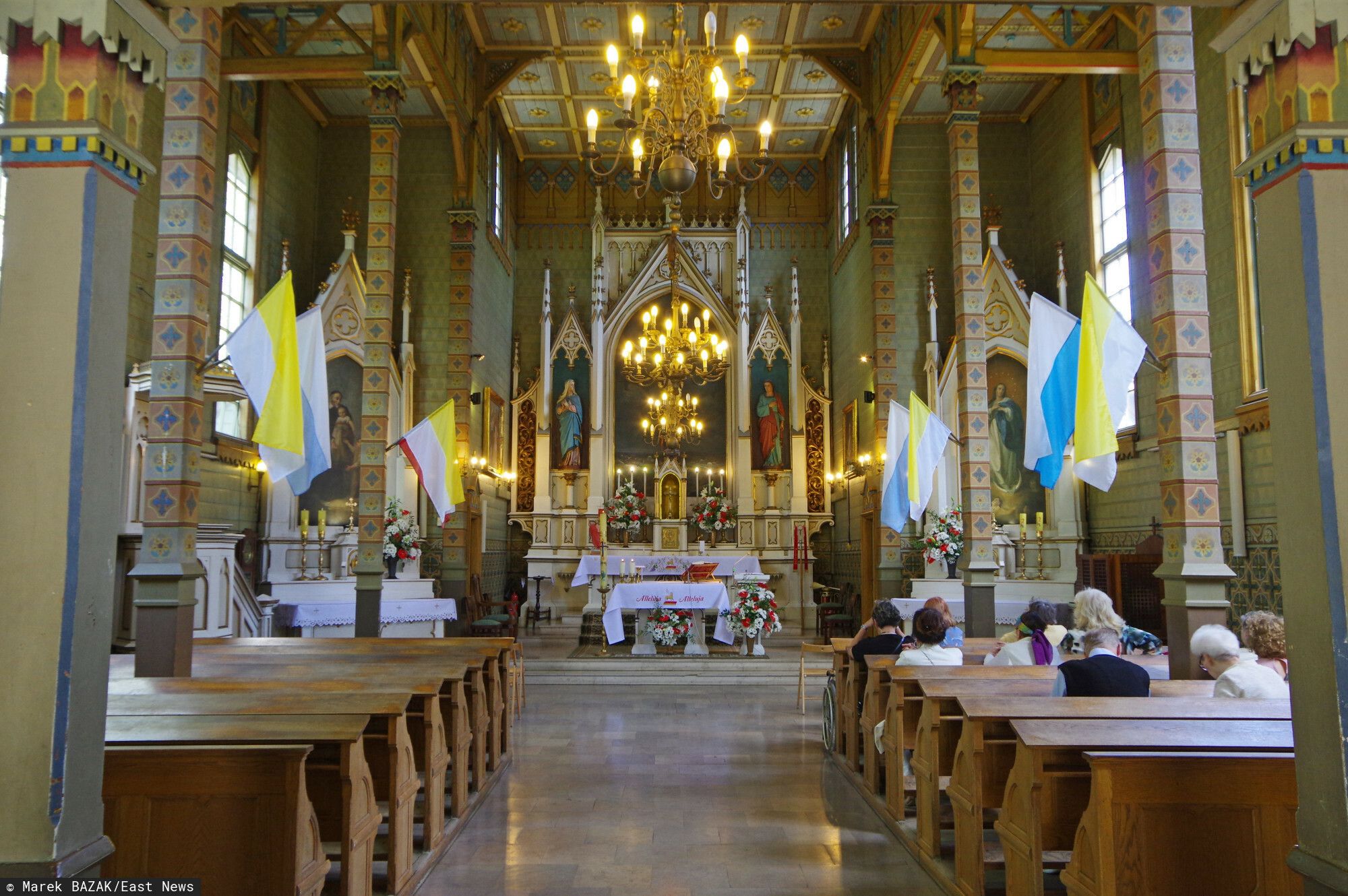 Tyle Polacy dają "na tacę" w kościołach. Parafie ujawniły dane
