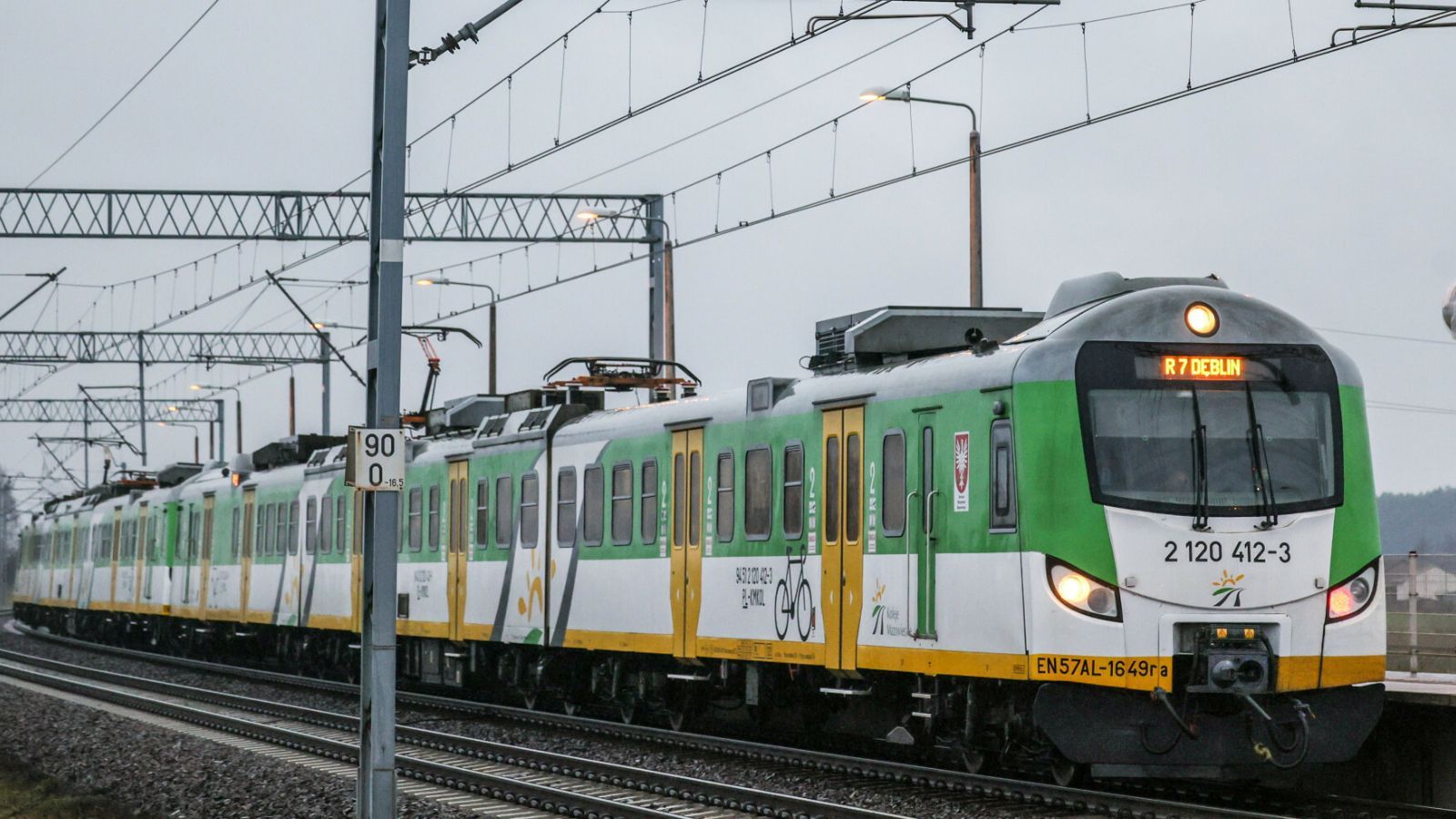 Poważna awaria kolei w Katowicach. Pociągi odwołane, wprowadzono komunikację zastępczą