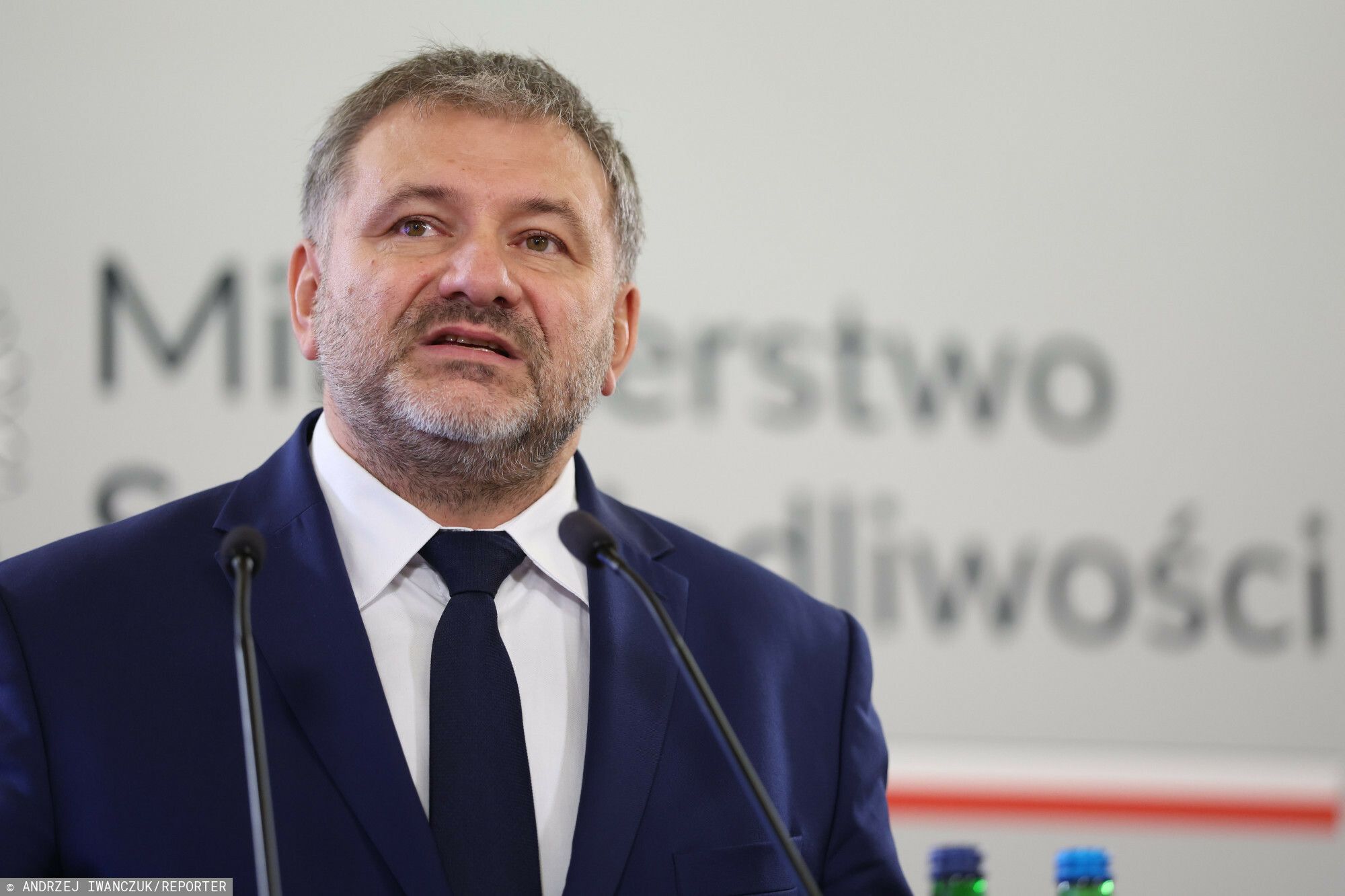 "Stanę z nim w ringu". Nagraniem z Żurkiem niesie się po sieci, chce się "tłuc" z Nawrockim