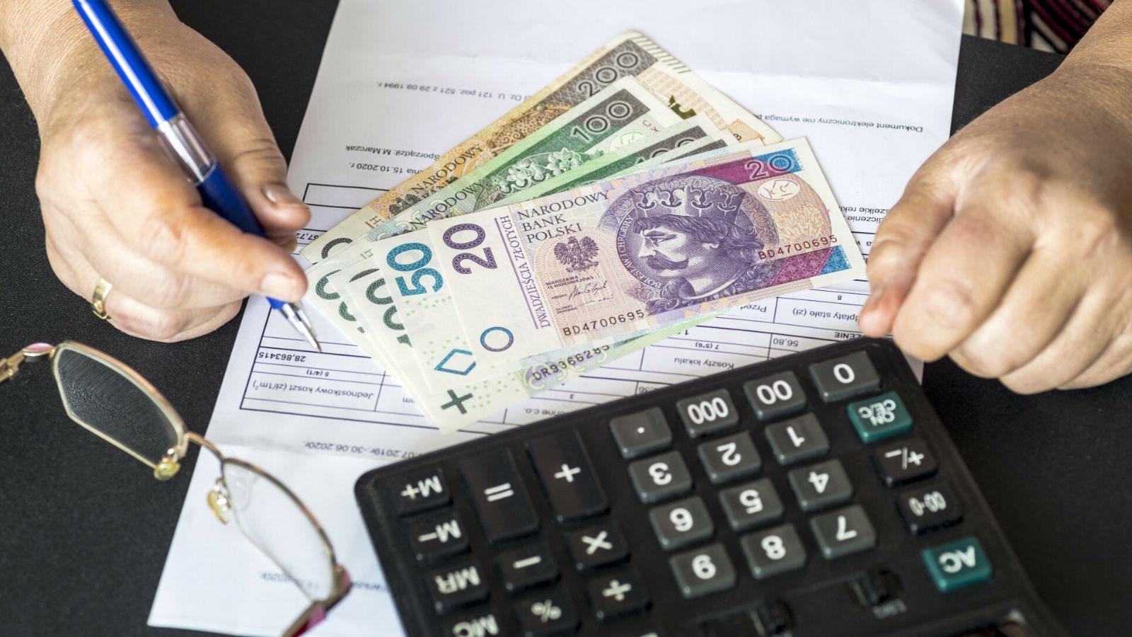 Ryczałt energetyczny z ZUS. Kto może dostać ponad 4 tys. zł rocznie?