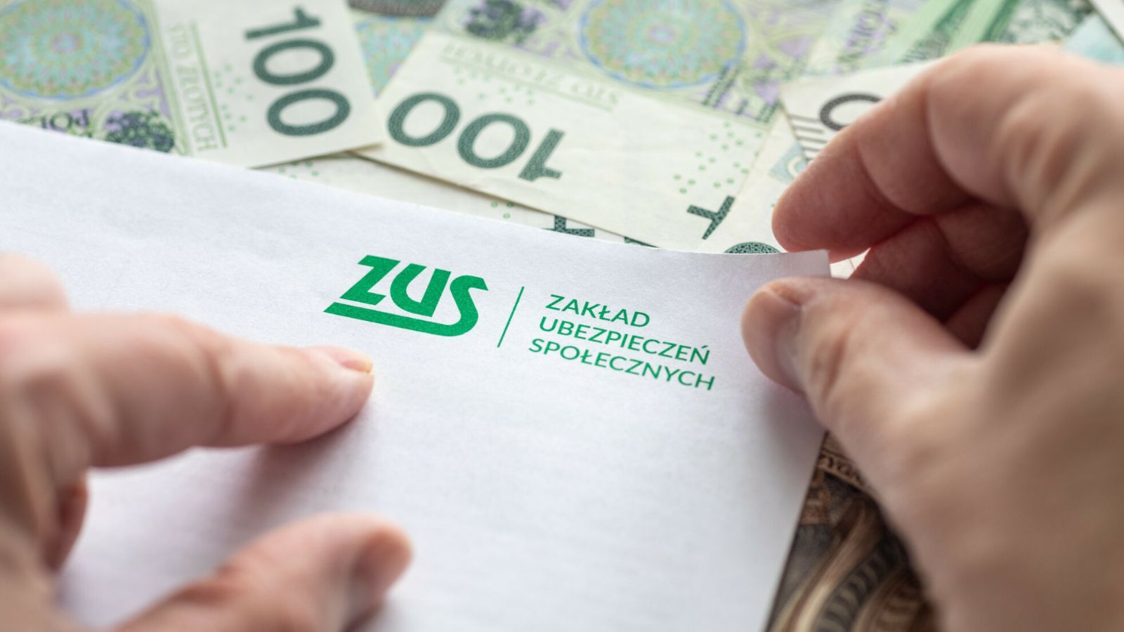 Rewolucja w stażu pracy. Polacy masowo składają wnioski do ZUS, można wiele zyskać