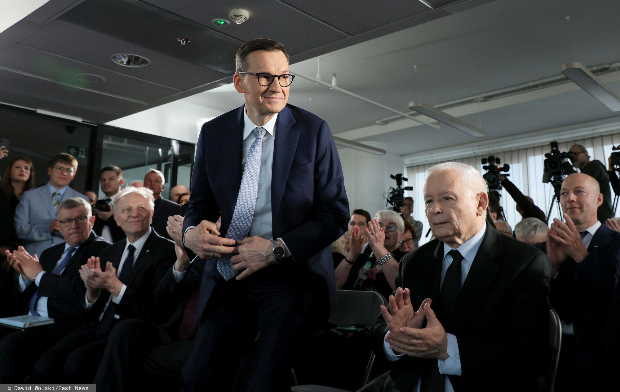 Polacy wskazali nowego lidera polskiej prawicy. Wynik sondażu może zaskoczyć