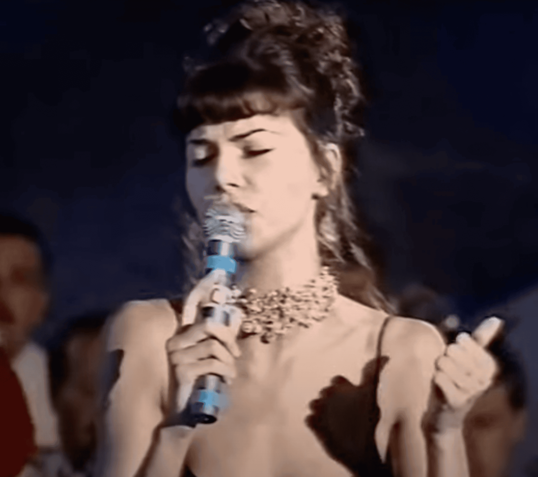 Mija 30 lat od debiutu Edyty Górniak w Sopocie. Nie uwierzycie, jak ją wtedy zapowiedzieli. Rok później była już światową gwiazdą