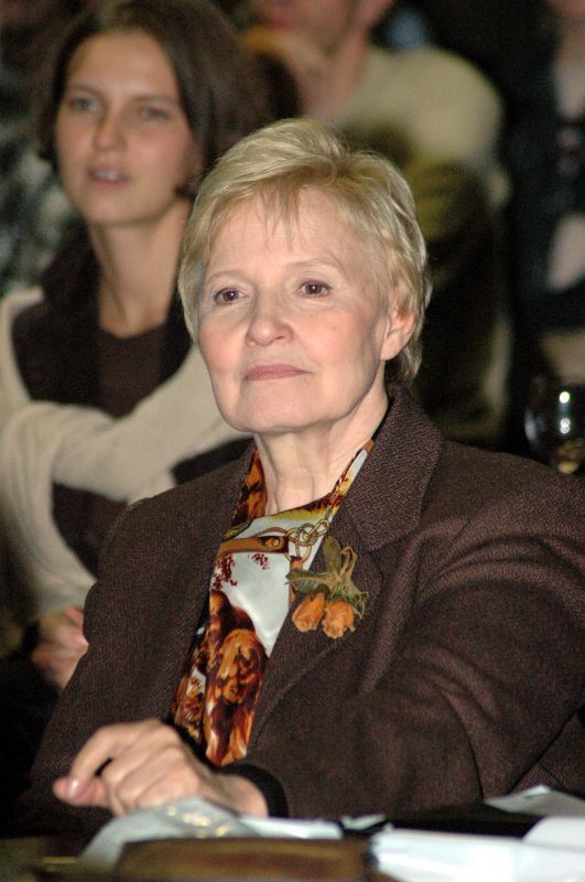 90-letnia legenda TVP ma sposób na upały. To zrobi, gdy temperatura podskoczy