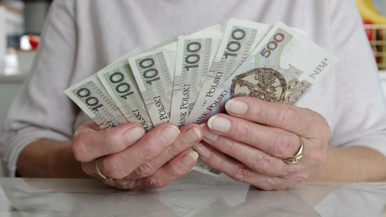 60-latka przepracowała tylko 10 lat. Tyle emerytury dostanie, nie takiej kwoty można się spodziewać