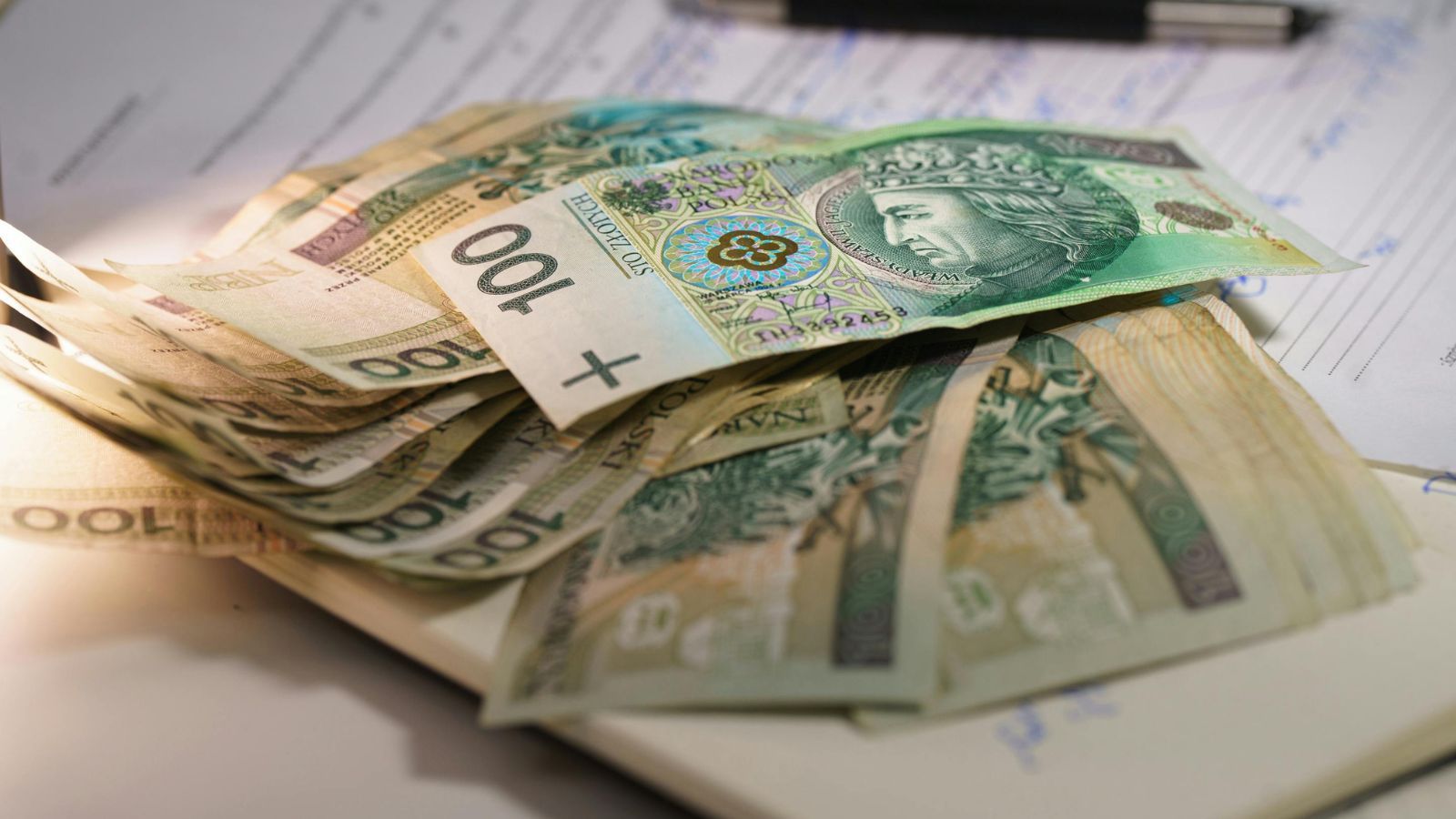 Przeszedł na emeryturę, mając 86 lat i nigdy nie brał L4. Przelew co miesiąc zwala z nóg