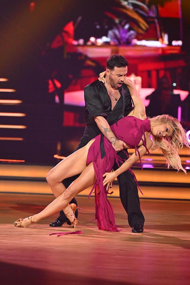 Wielka wpadka na parkiecie "TzG". Wszyscy patrzyli tylko na sukienkę