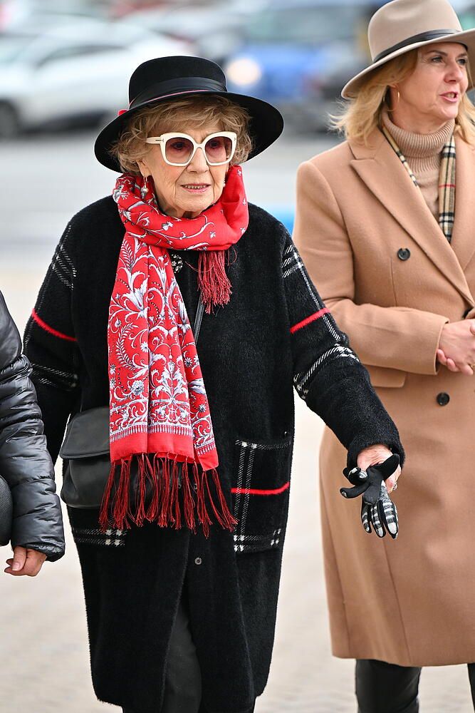 Marian Opania na pogrzebie Jerzego Derfla. Wszyscy patrzyli tylko na jego głowę