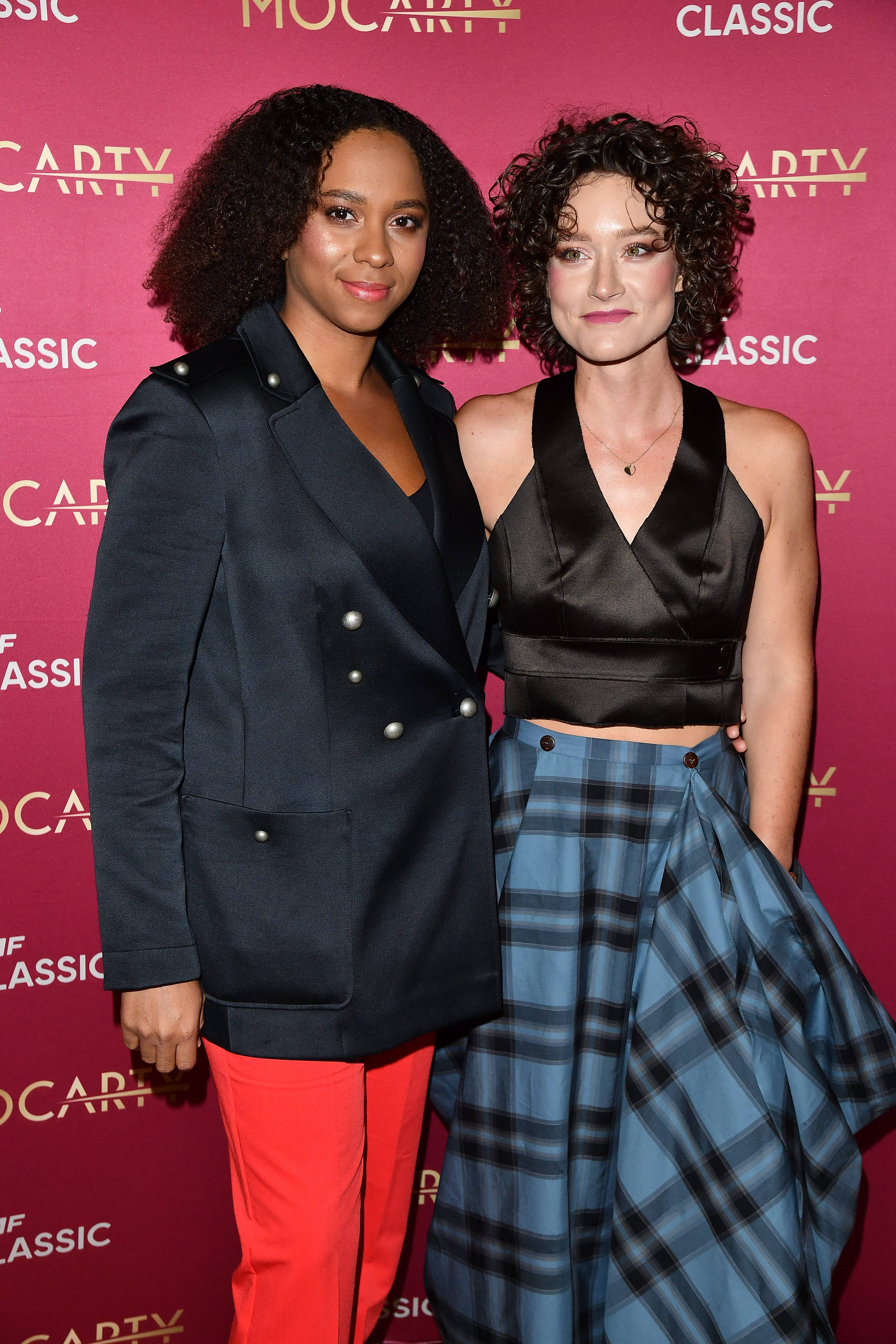 Córka Artura Żmijewskiego z narzeczoną ogłosiły wspaniałe wieści. Płyną gratulacje