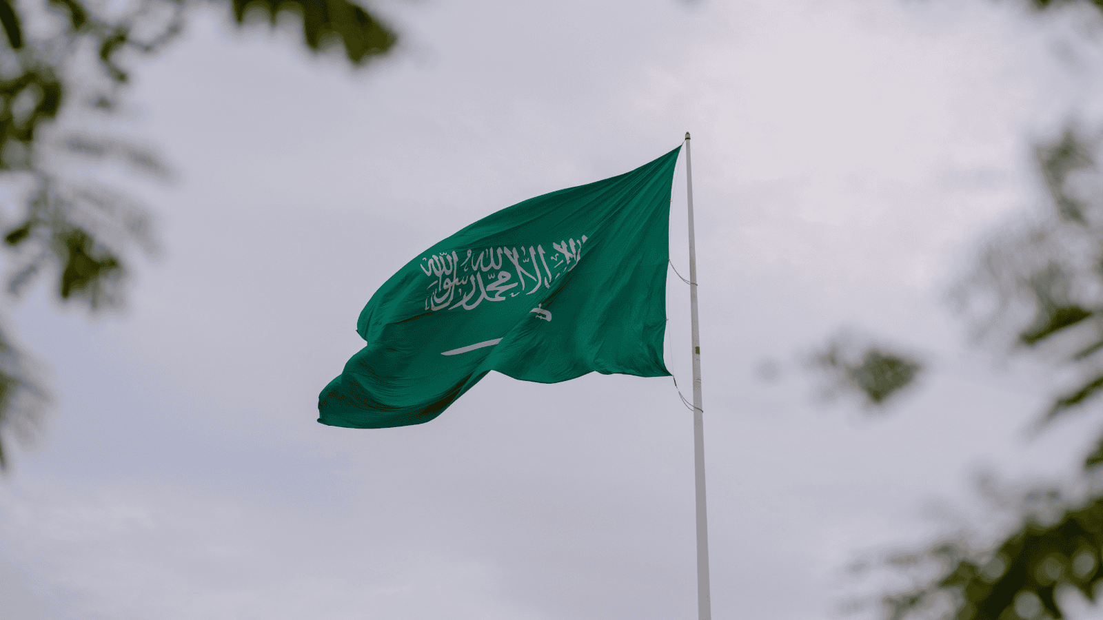 Półwysep Arabski pod ostrzałem. Iran ogłasza listę celów po ataku na Rijad